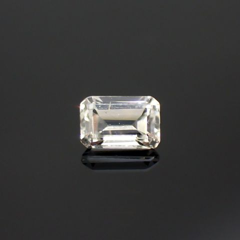 リューコガーネット(宝石名ホワイト グロッシュラー・ガーネット)ビルマ産 0.29ct 識別済[220616319]4.4x2.9mm前後