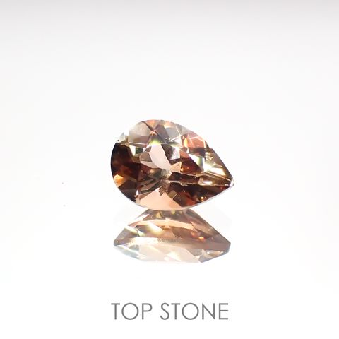 バイカラーアンダリュサイト(宝石名アンダリュサイト)スリランカ/マダガスカル産 0.76ct 識別済[220515706]7.1x5.1mm前後