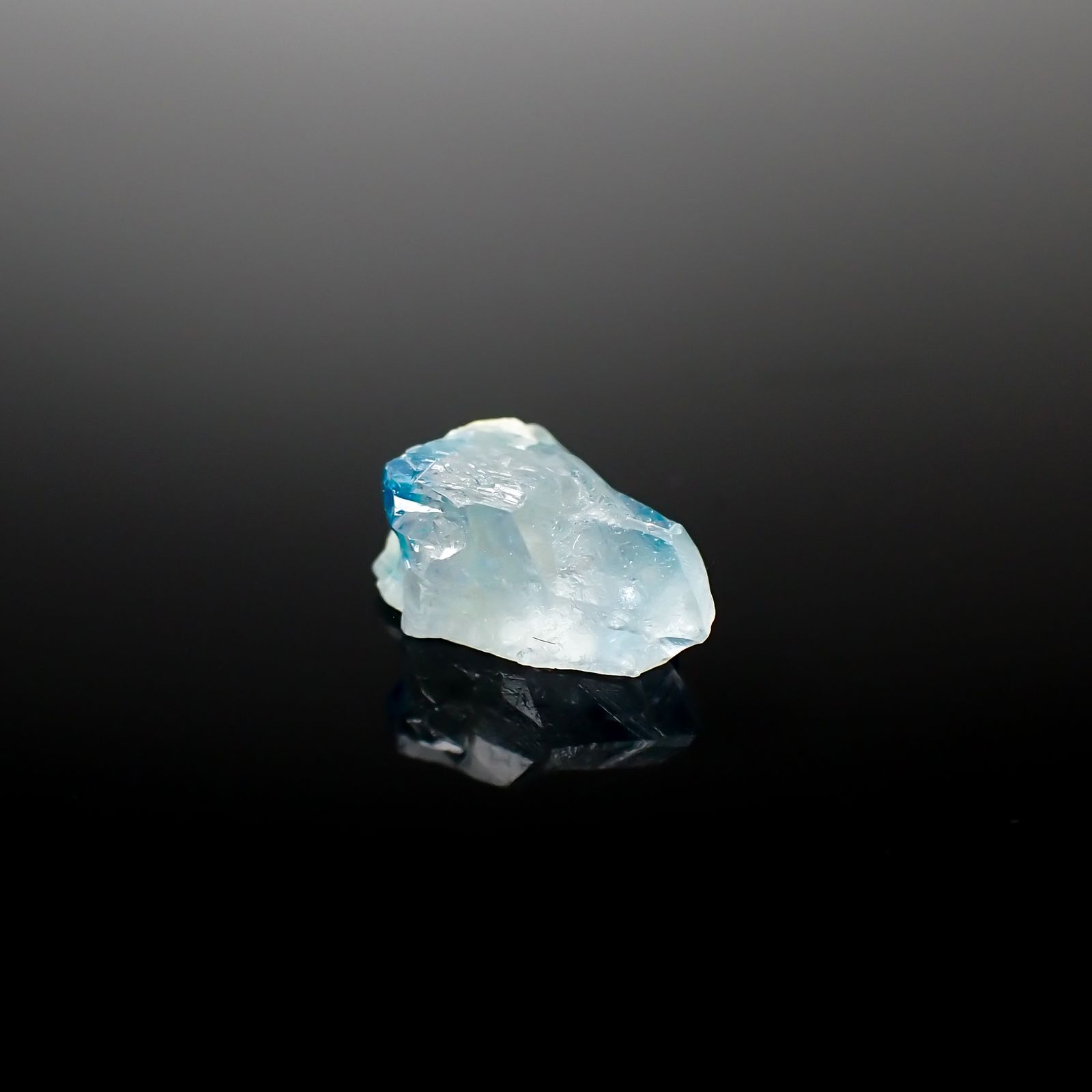 ユークレース 原石 ブラジル産 2.17ct[240326394]9.6x7.6mm前後