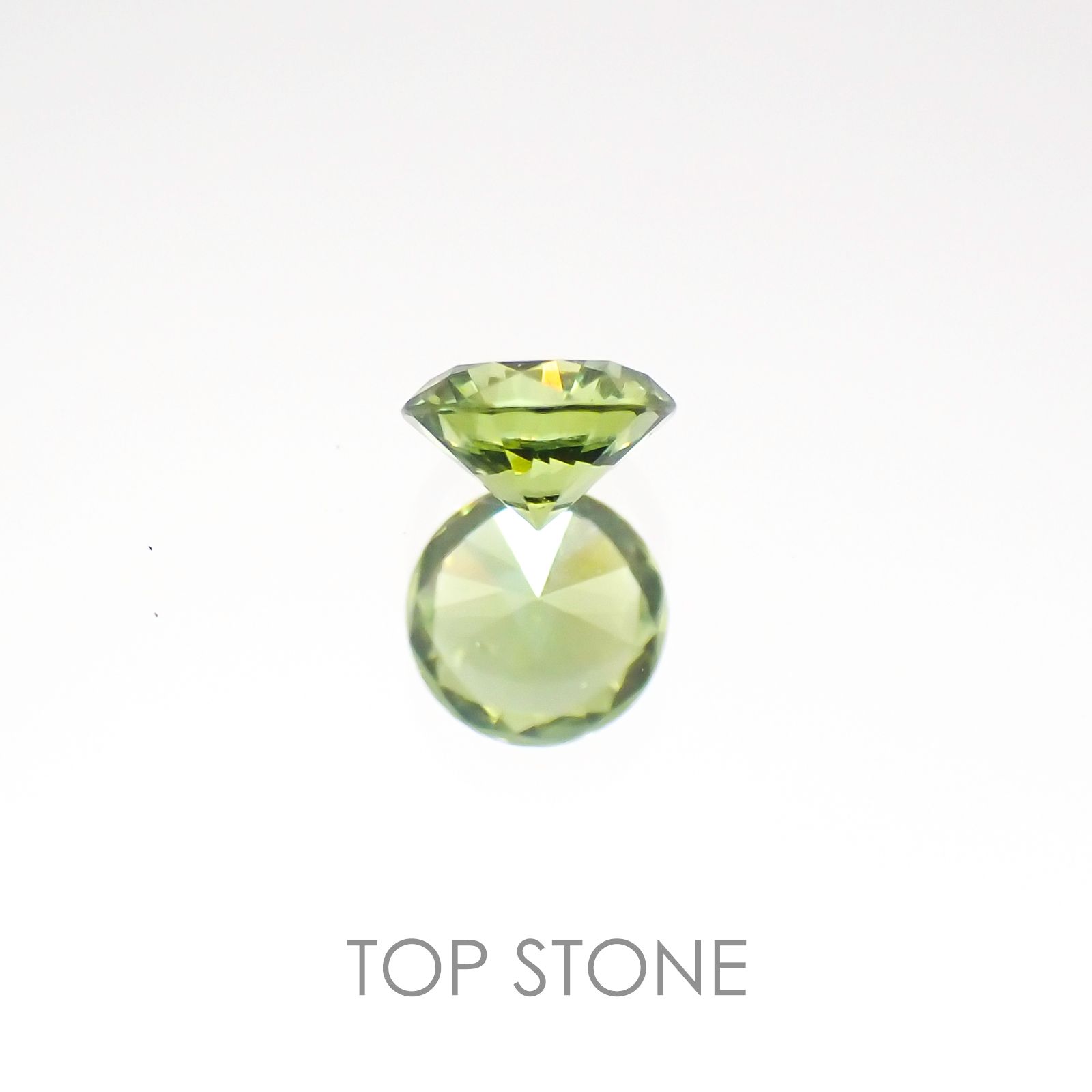 デマントイドガーネット ロシア産 ルース 0.17ct[20107337]3.4×3.4mm前後