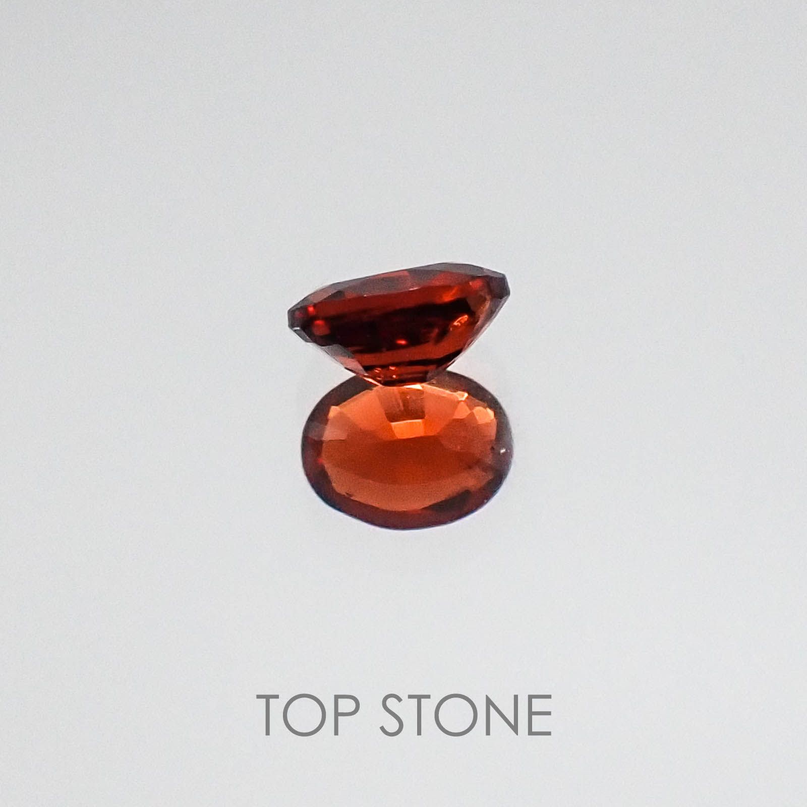 レッドスピネル タンザニア産 ルース 0.18ct[20073931]3.8×3mm前後
