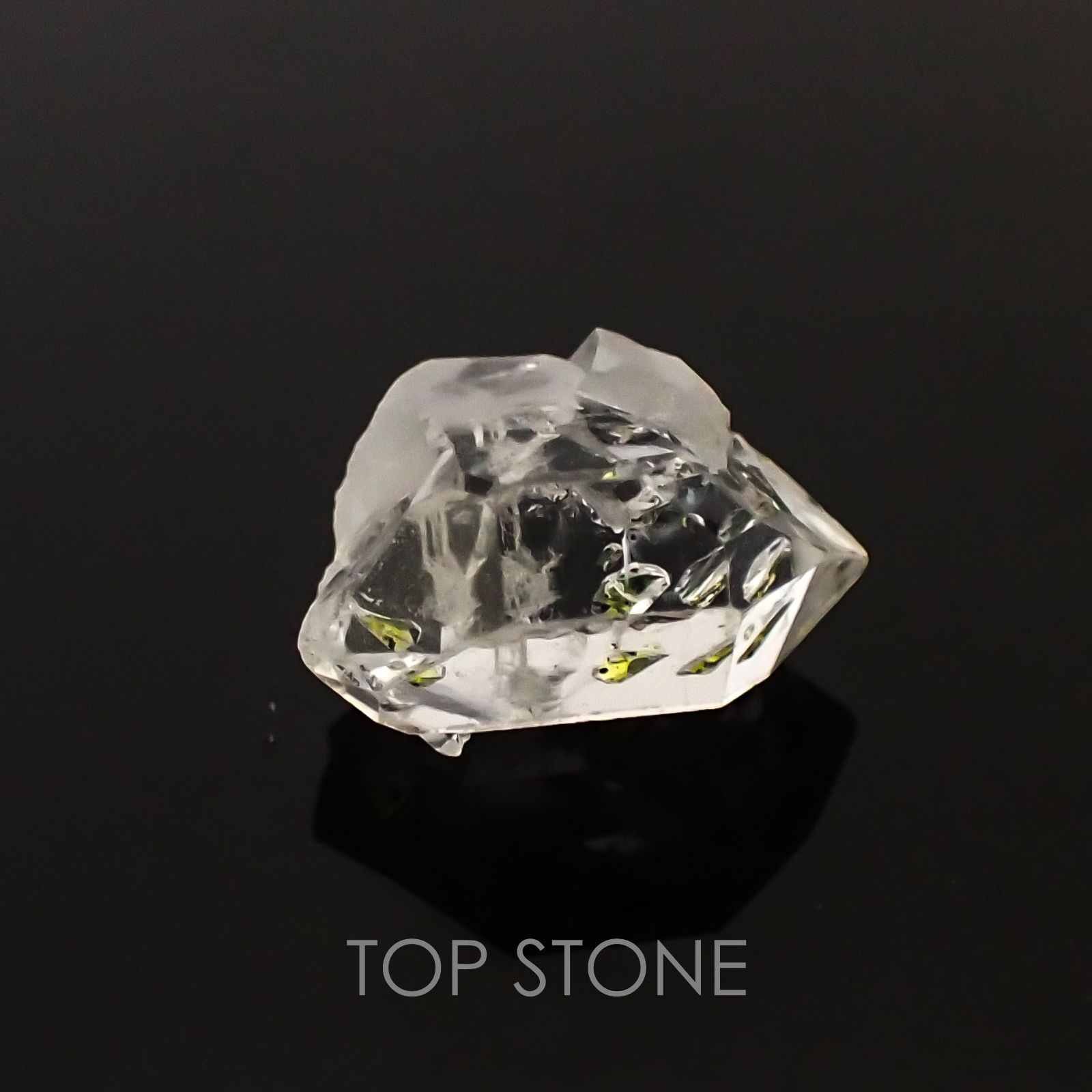 オイルインクォーツ パキスタン産 原石・結晶 3.48ct[20128228]11.7×8.1mm前後