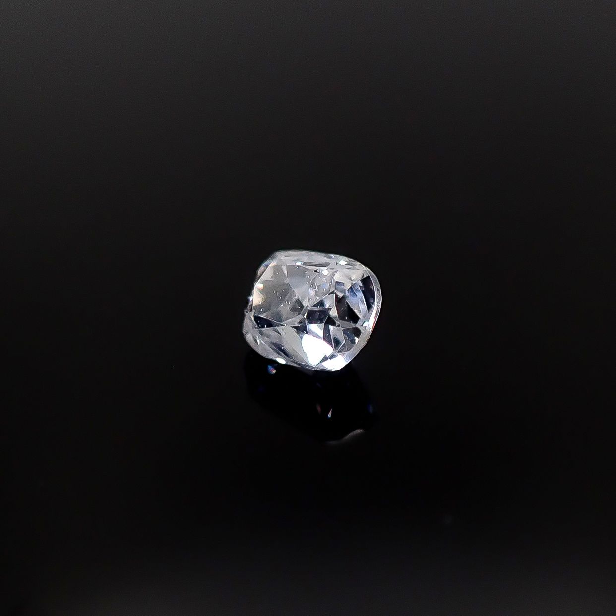 ◇オールドマインカット◇ダイヤモンド I1-SI2/F 0.070ct[231023630]2.5x2mm前後