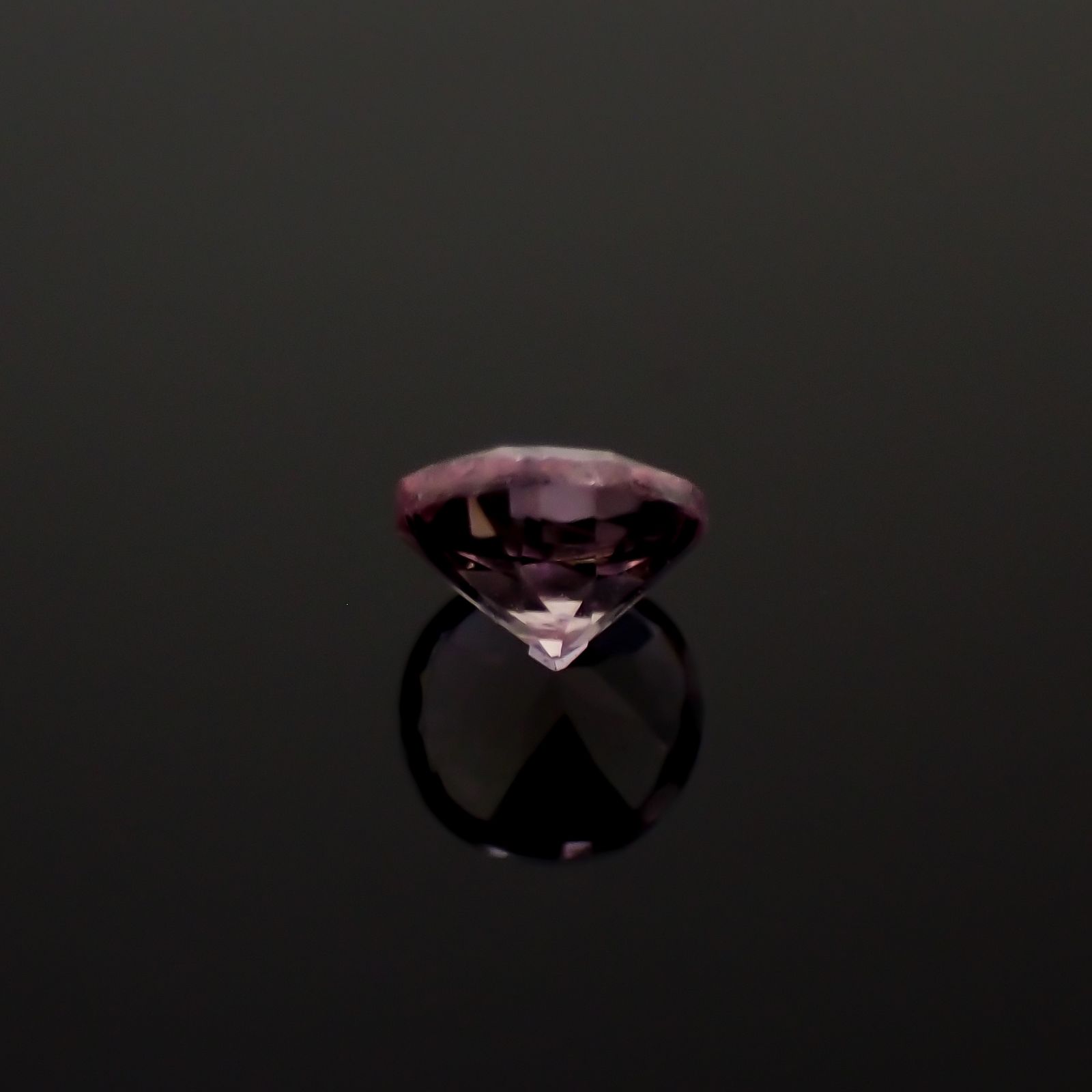 ドラゴンガーネット タンザニア産 0.19ct[230421443]3.4x3.4mm前後