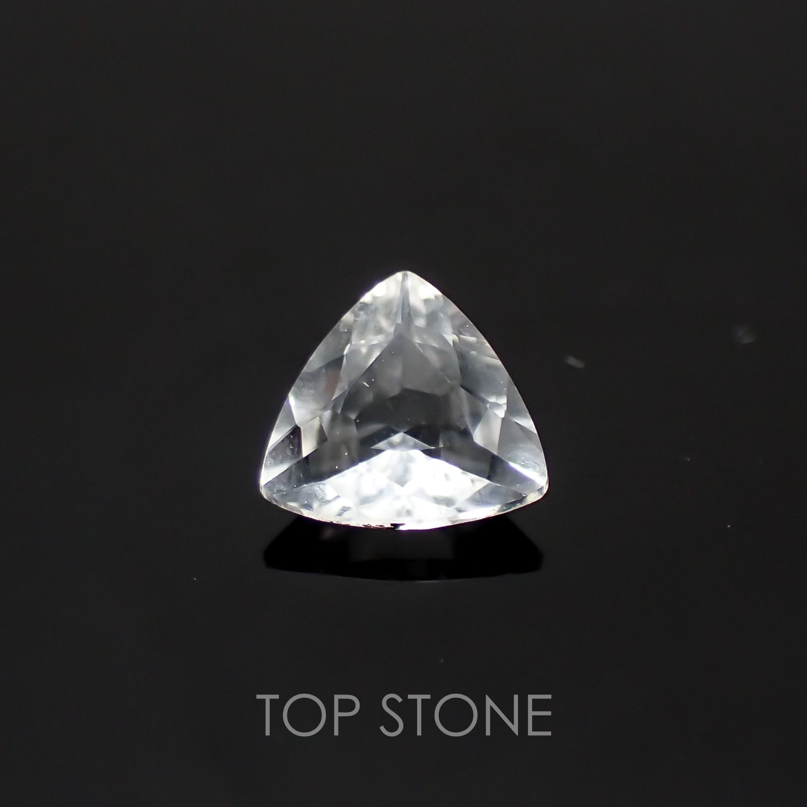 テネブレッセンススキャポライト アフガニスタン産 ルース 0.25ct[21029807]4.7×4.9mm前後
