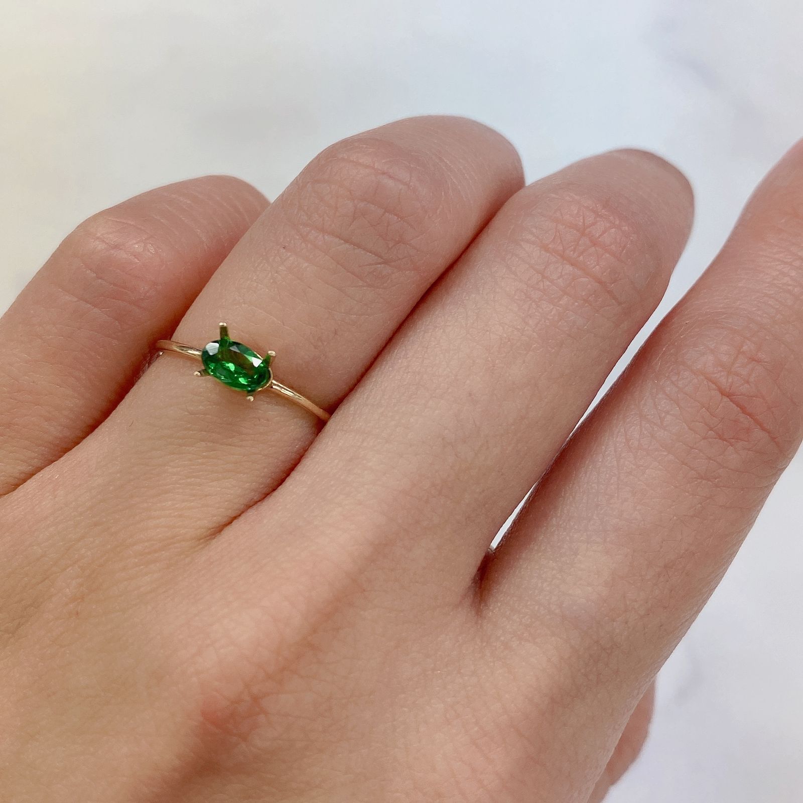 ツァボライト(宝石名グリーン グロッシュラー・ガーネット) タンザニア産 0.35ct 識別済[21069917]5.6×3.5mm前後