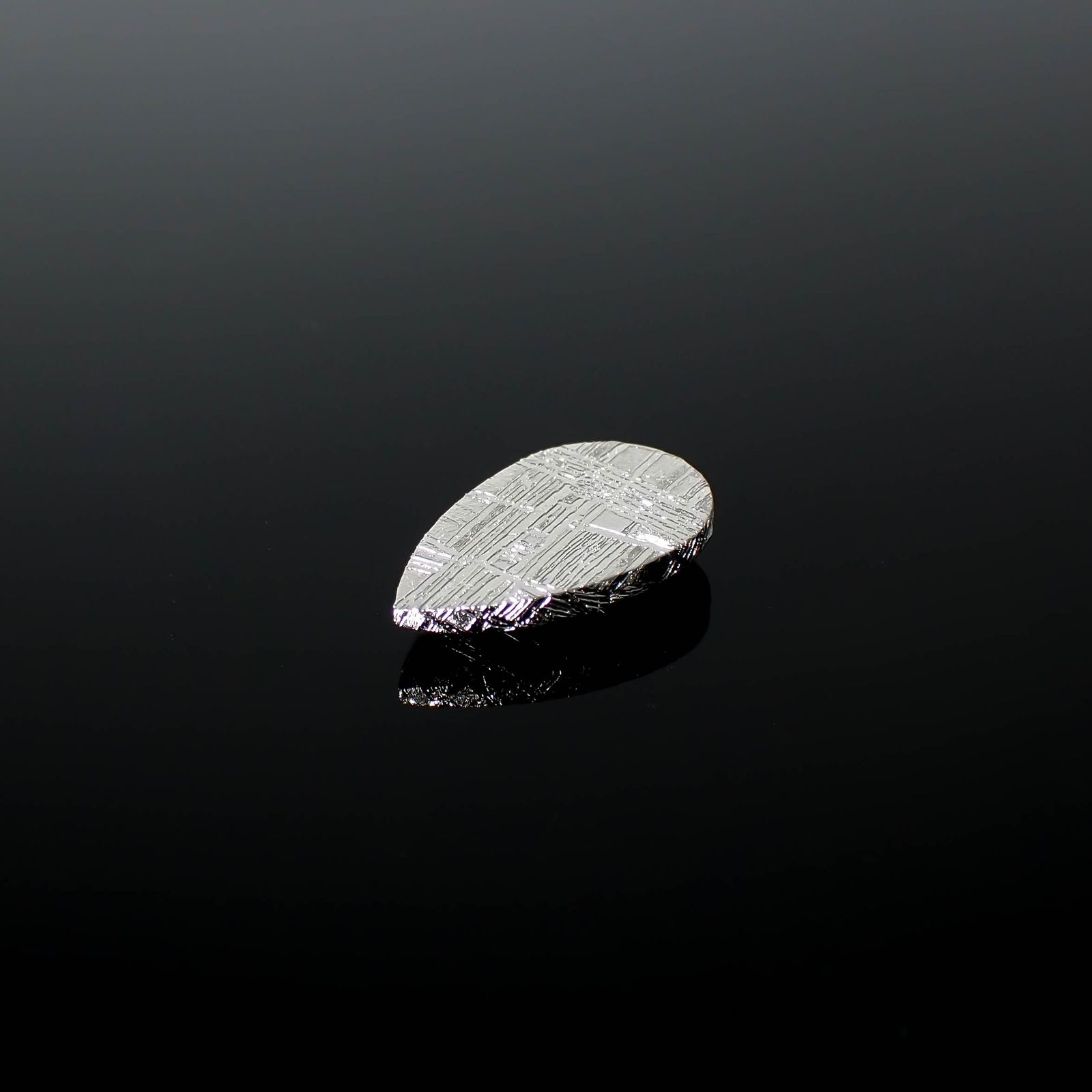 ムオニナルスタ隕石 発見地:スウェーデン 9.64ct[240125799]15.8x9.9mm前後