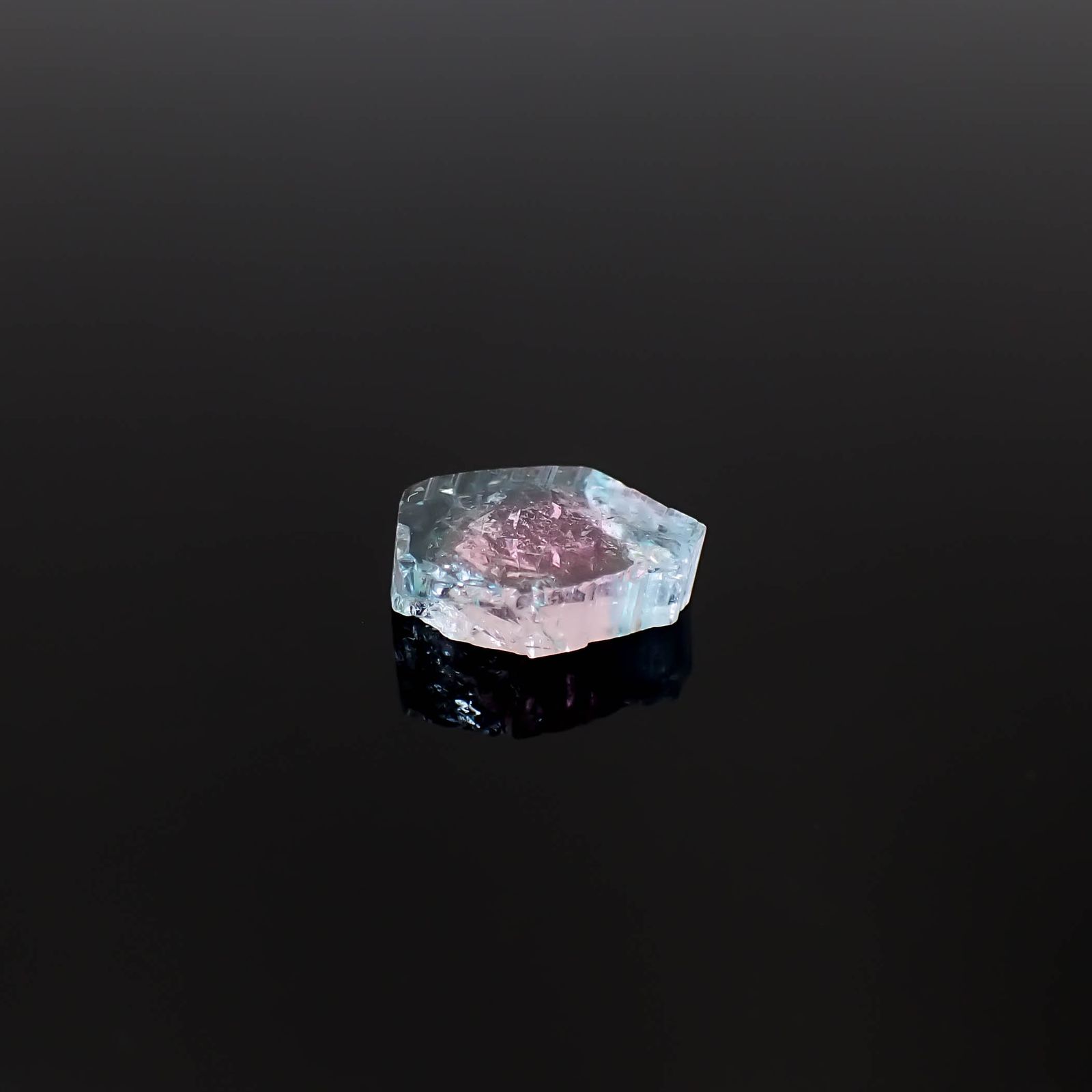 ウォーターメロントルマリン 原石スライス アフガニスタン産 3.37ct [250430211]11.4x8.3mm前後