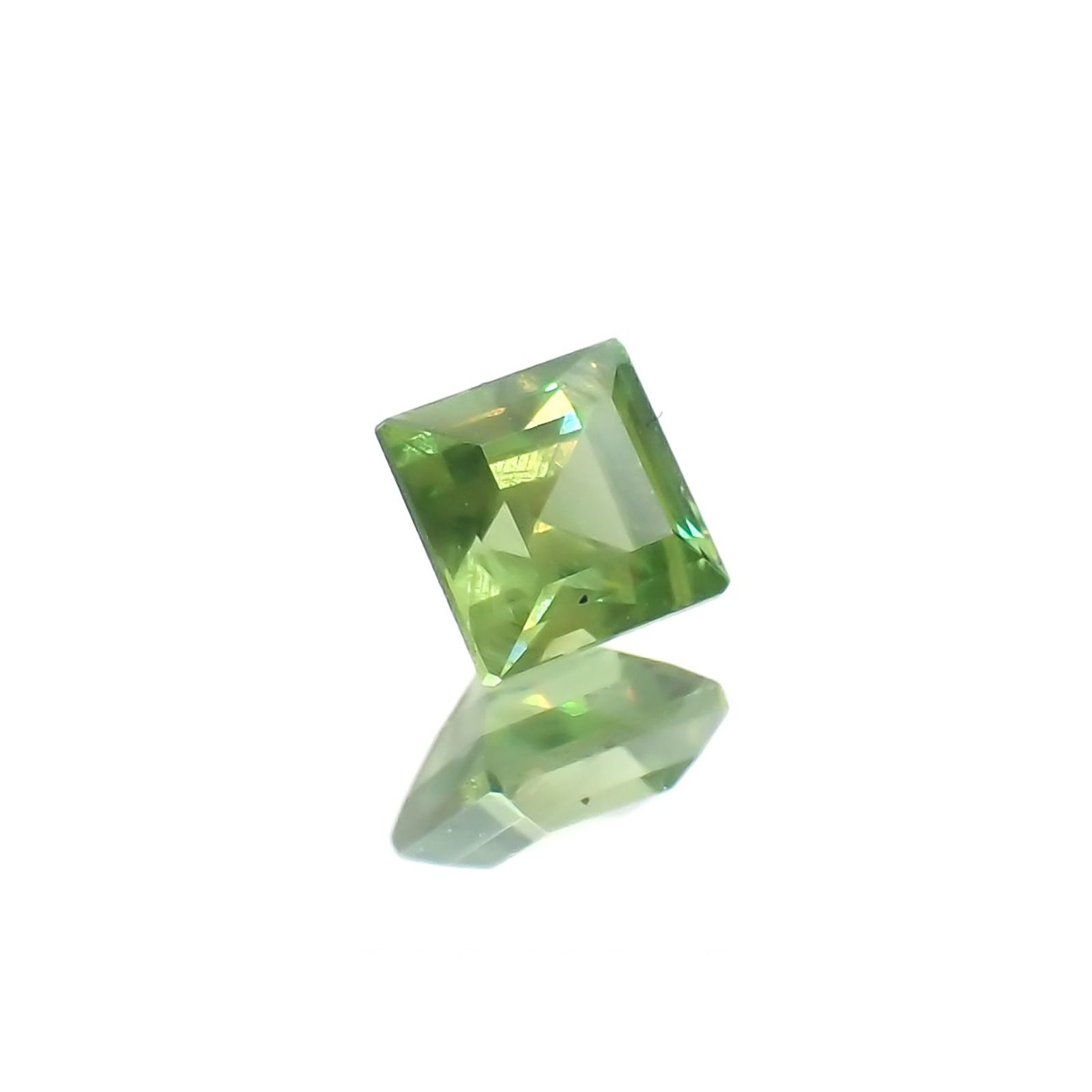 デマントイドガーネット ロシア産 0.23ct [220917681]3.1x3.1mm前後