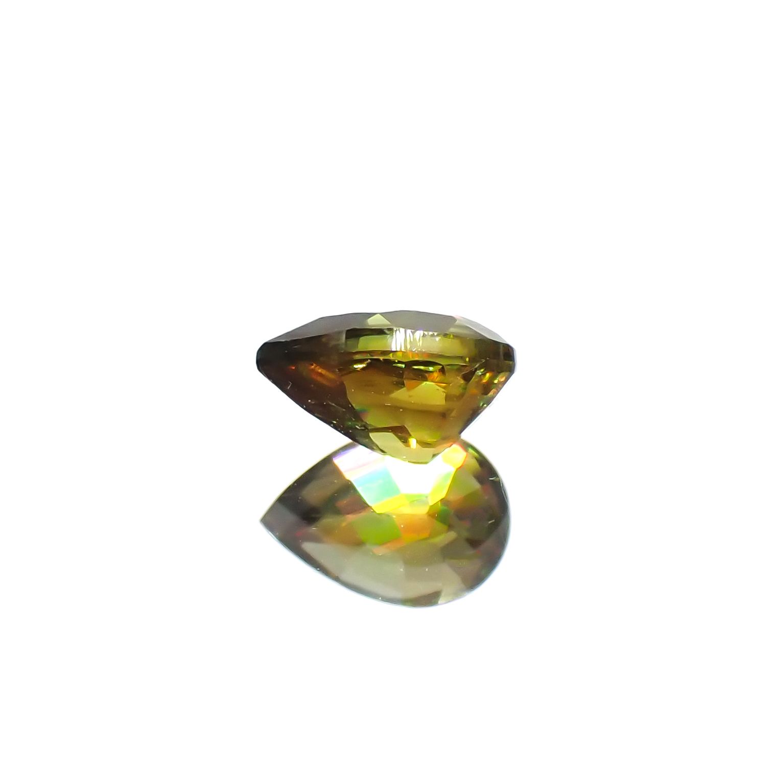 カラーチェンジスフェーン パキスタン産 0.36ct[231224740]5.1x3.5mm前後