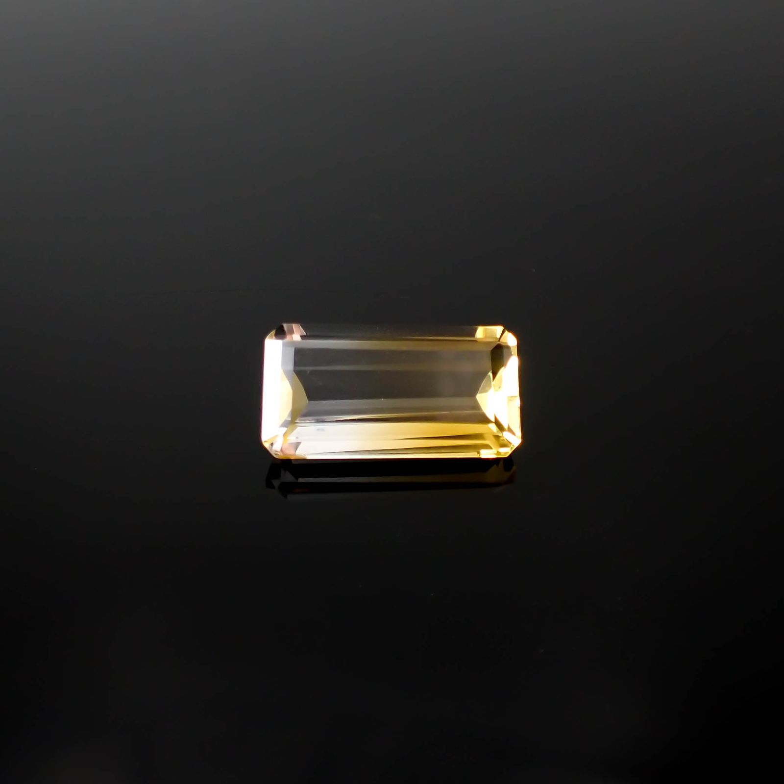 バイカラーシトリン ブラジル・ミナスジェライス州産 7.19ct[240326459]16.8x8.7mm前後