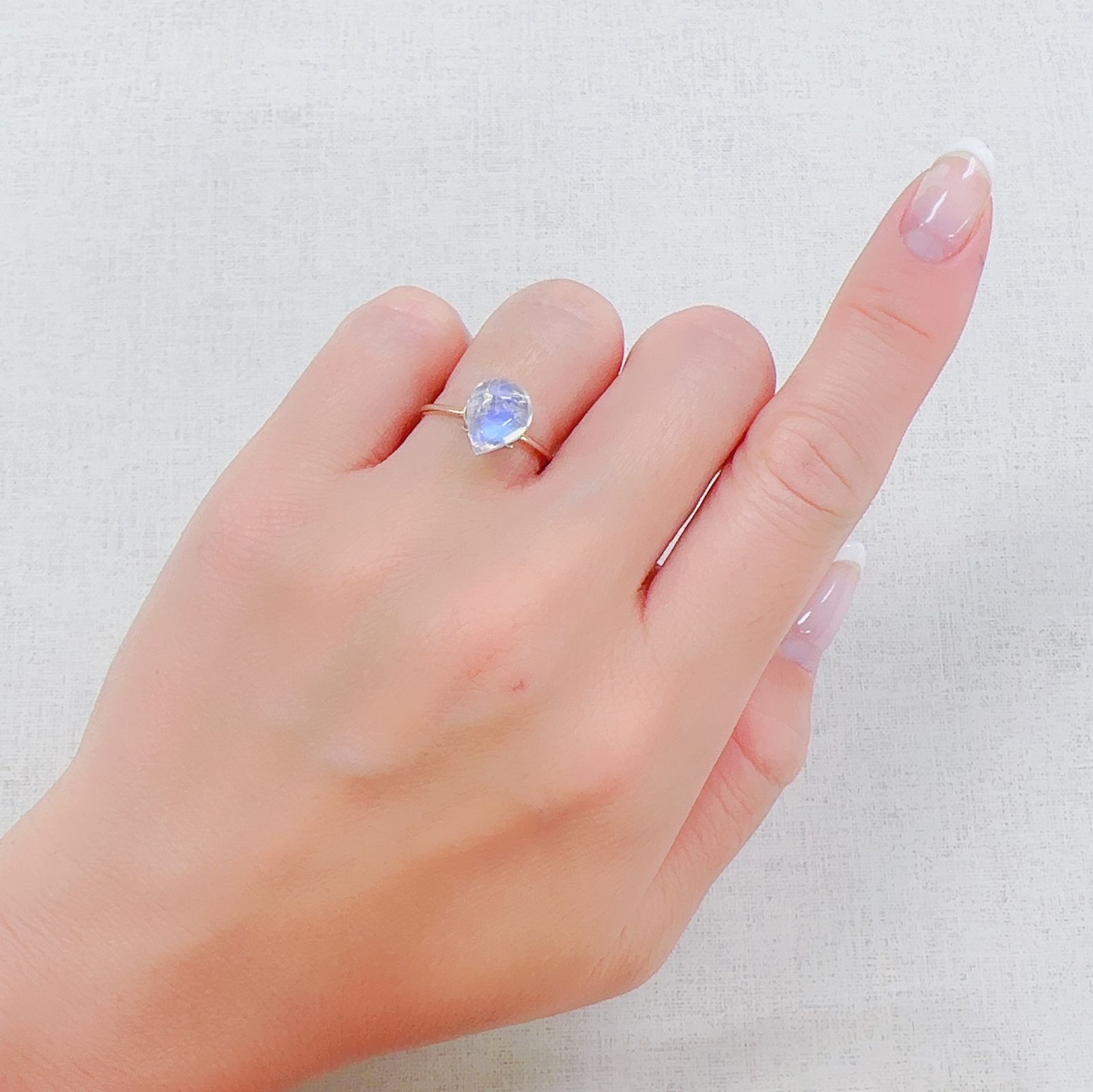 ブルームーンストーン インド産 2.50ct[230522071]9.8x7.8mm前後