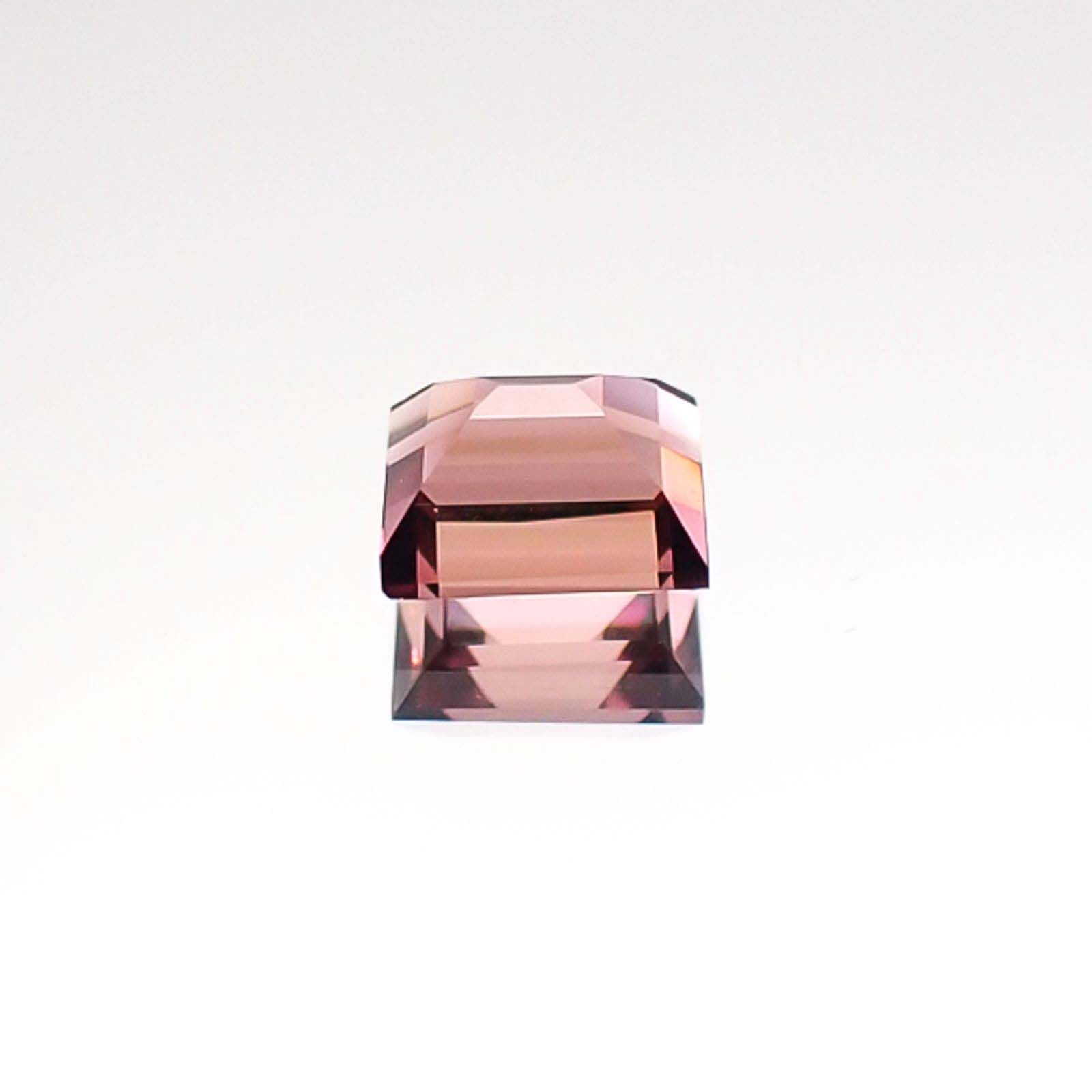 ピンクトルマリン(宝石名ピンク・トルマリン)ブラジル産 0.59ct 識別済[230722944]5.1x4mm前後