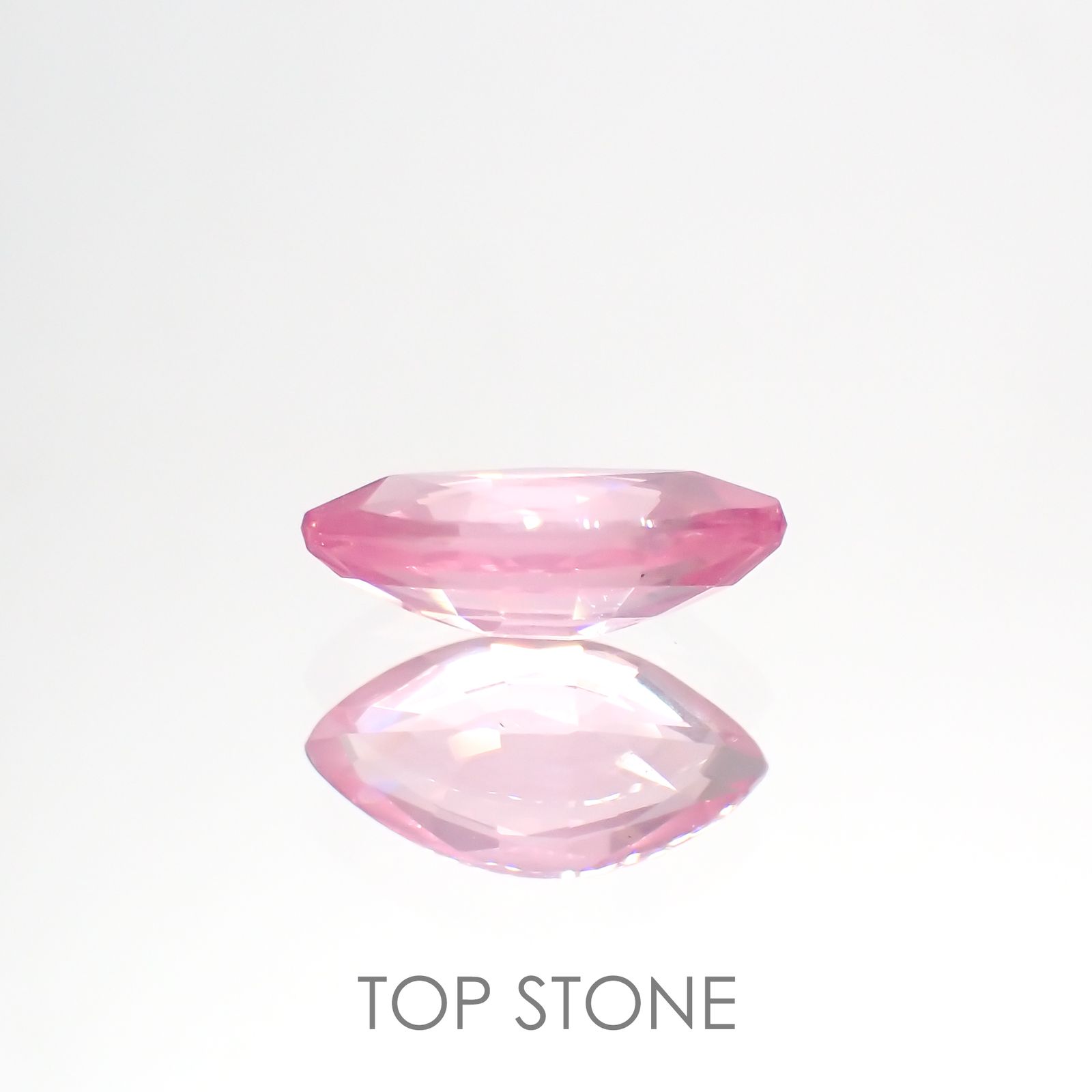 シルキーピンクスピネル(宝石名ピンク・スピネル)タンザニア産 0.95ct 識別済[220114135]8.7x4.6mm前後