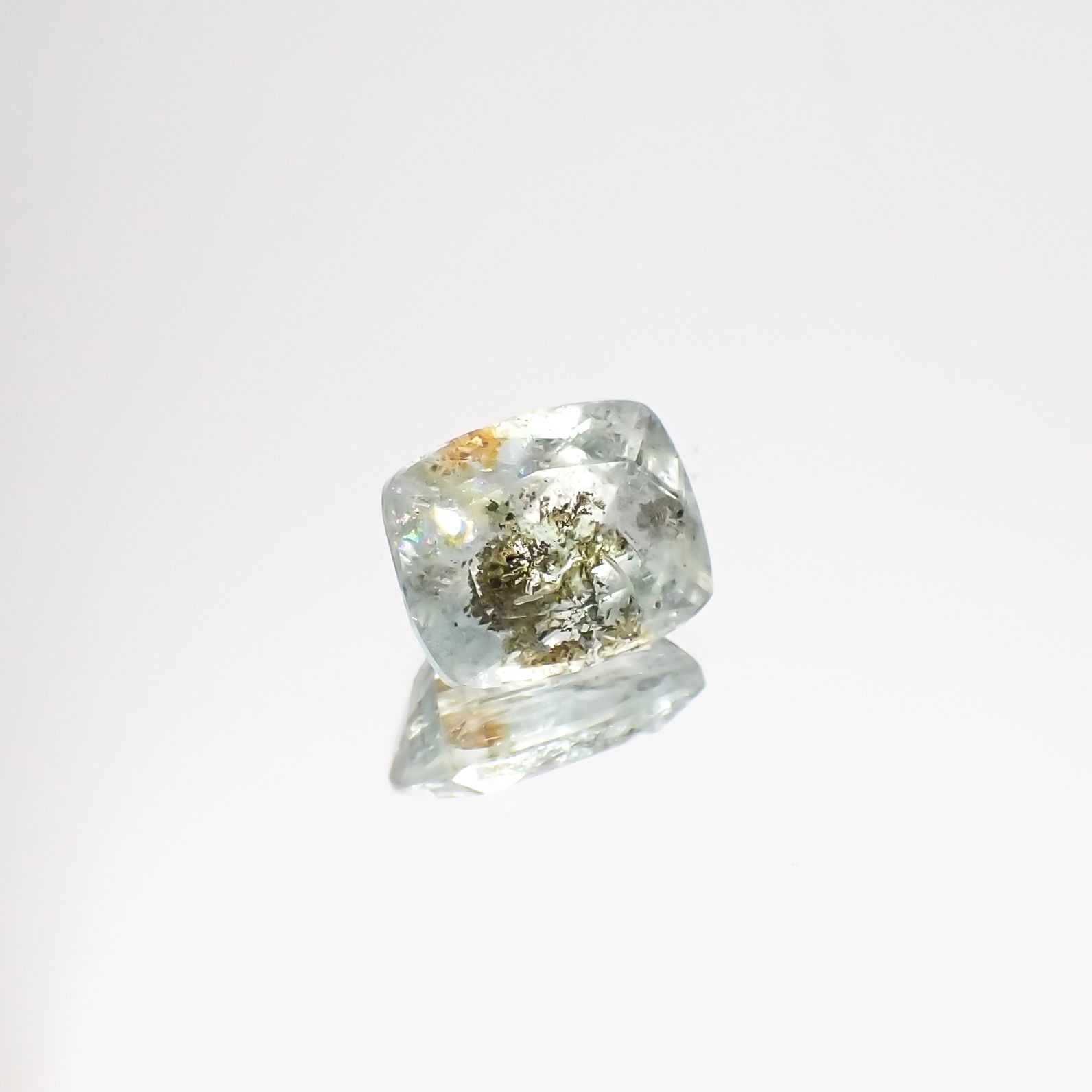 オーロラアクアマリン ブラジル産 3.33ct[231224677]10.4x8.2mm前後