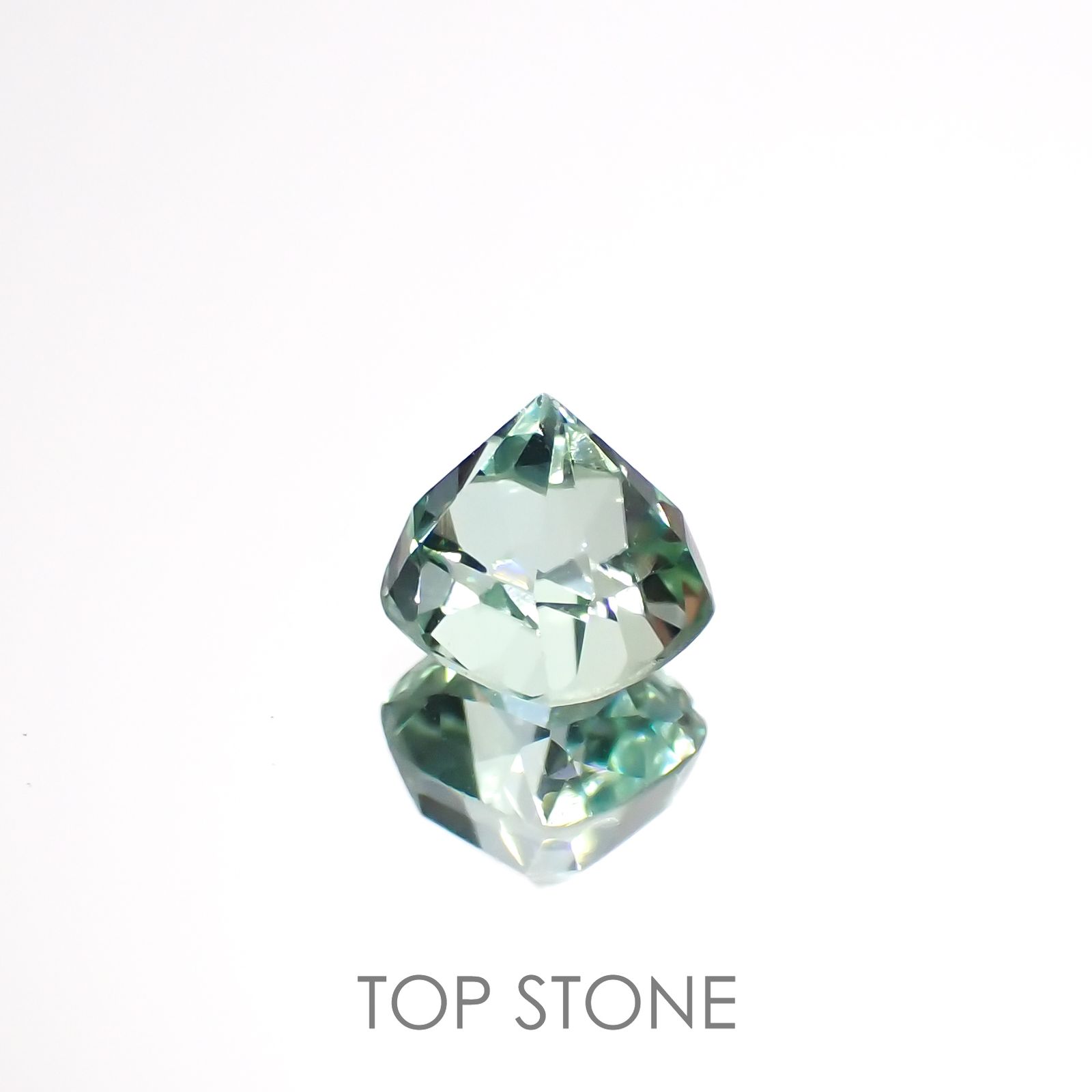 ブルーグリーントルマリン(宝石名トルマリン)アフガニスタン産 0.94ct 識別済[221018340]5.5x5.2mm前後