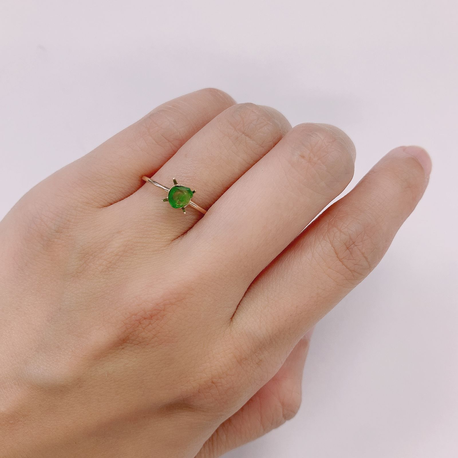 デマントイドガーネット 原石スライス(宝石名デマントイド・ガーネット) 0.33ct 識別済[210812772]4.9×3.8mm前後