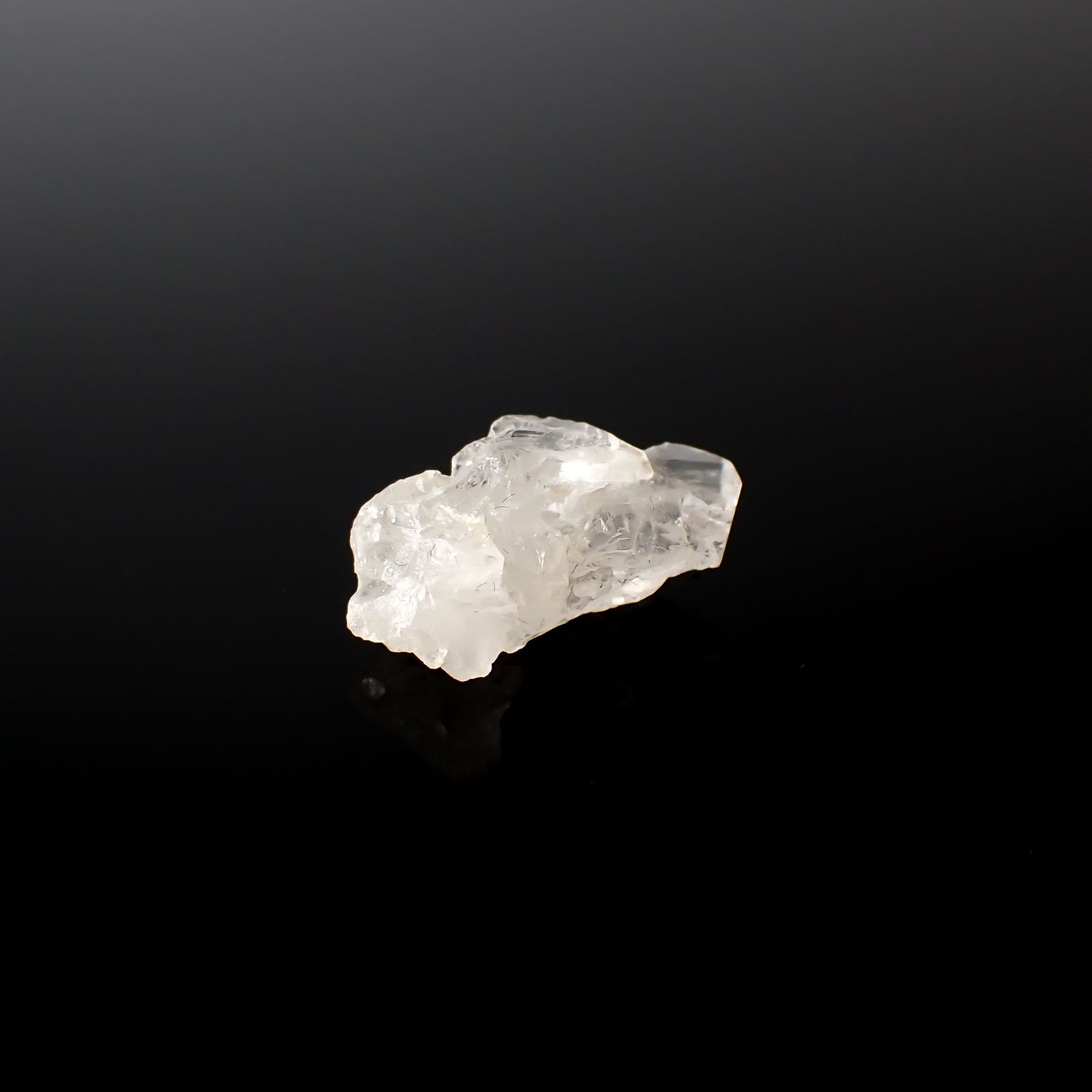 フェナカイト 原石 ウクライナ産 6.23ct[240326812]18.1x9.2mm前後