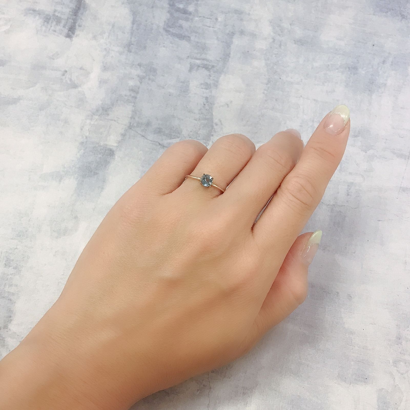 アクアマリン(宝石名アクアマリン)モザンビーク産 0.43ct 識別済[220817392]5x5mm前後