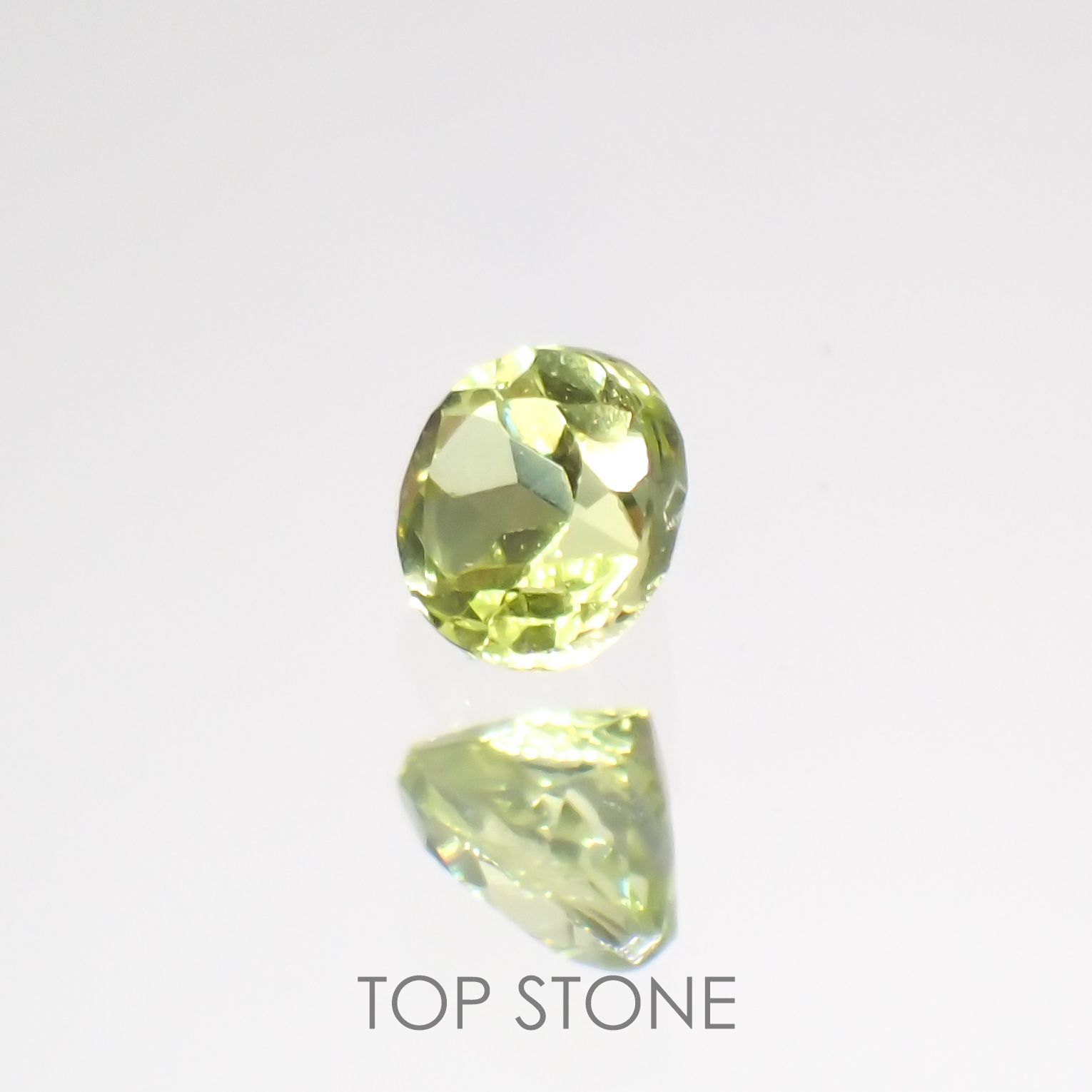 パロットクリソベリル(宝石名クリソベリル)インド産 0.16ct 識別済[220114501]2.9x2.9mm前後