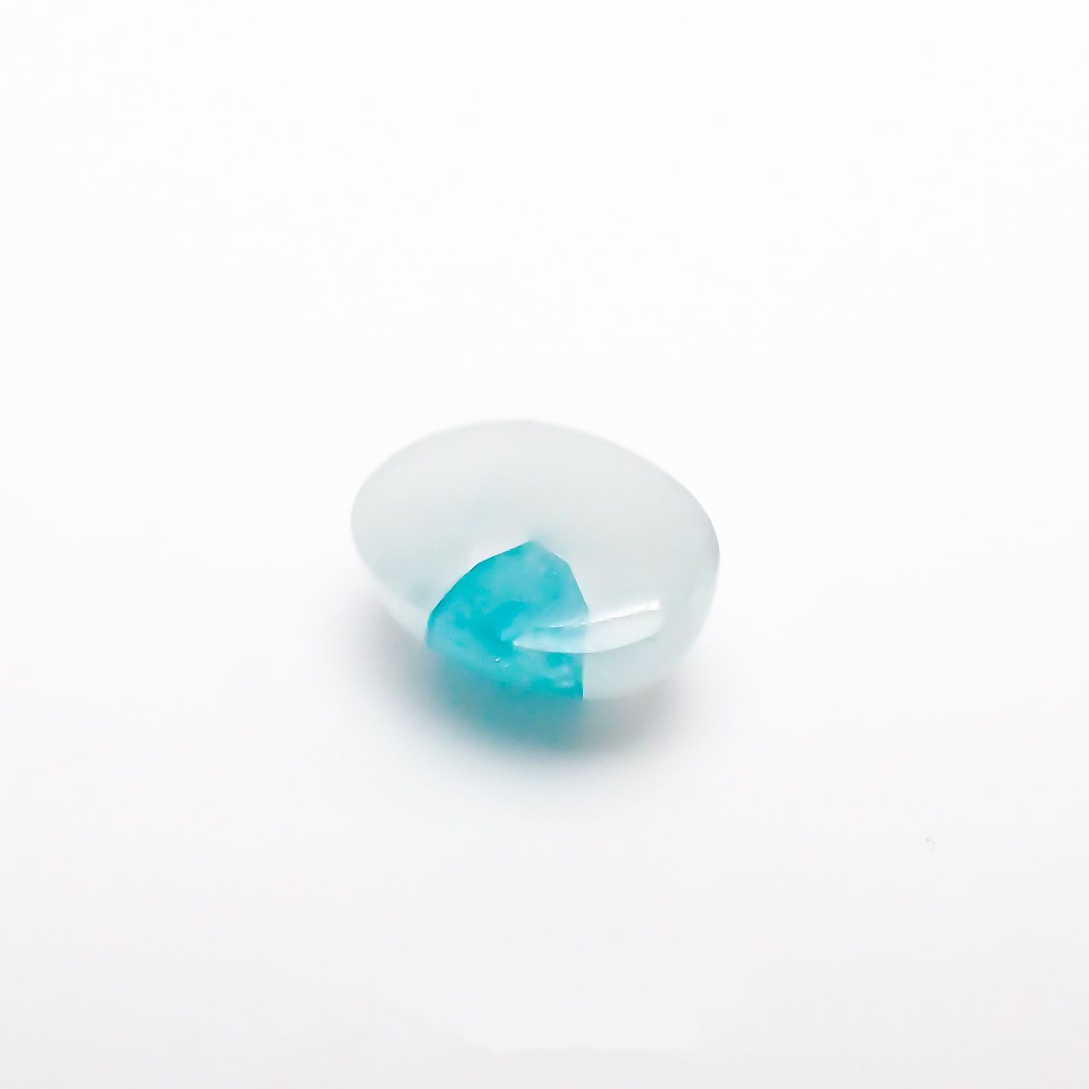 パライバトルマリンインクォーツ(宝石名トルマリンインクォーツ/別名パライバ・トルマリンインクォーツ) ブラジル産 1.999ct ソ付(宝貴協)[210611240]9.0×7.1mm前後