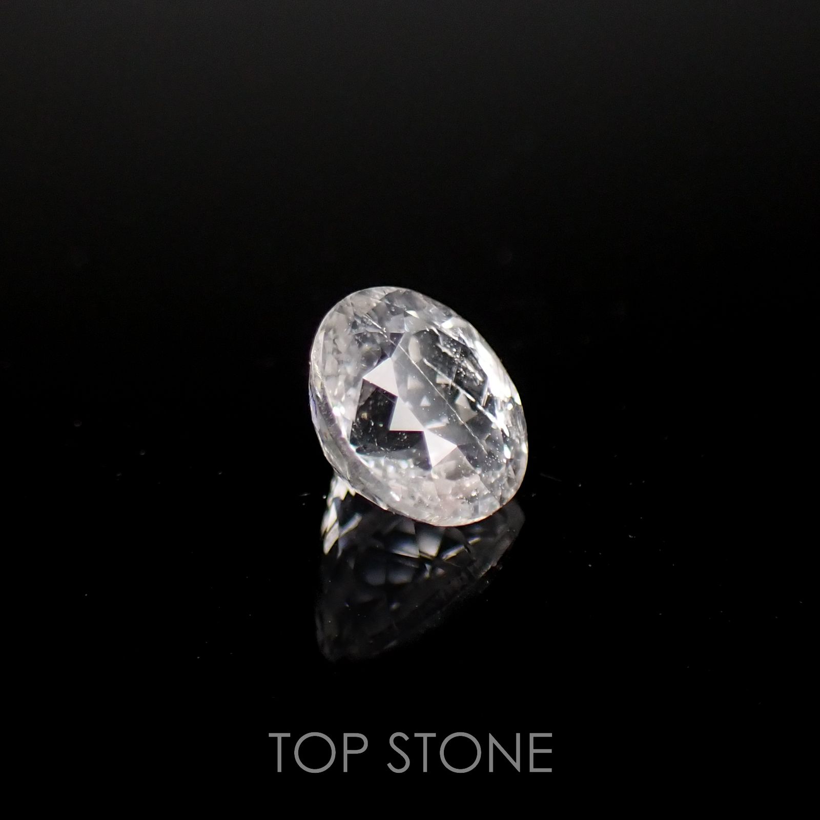 フェナカイト(宝石名フェナカイト)マダガスカル産 1.57ct 識別済[220716956]7.3x7.2mm前後