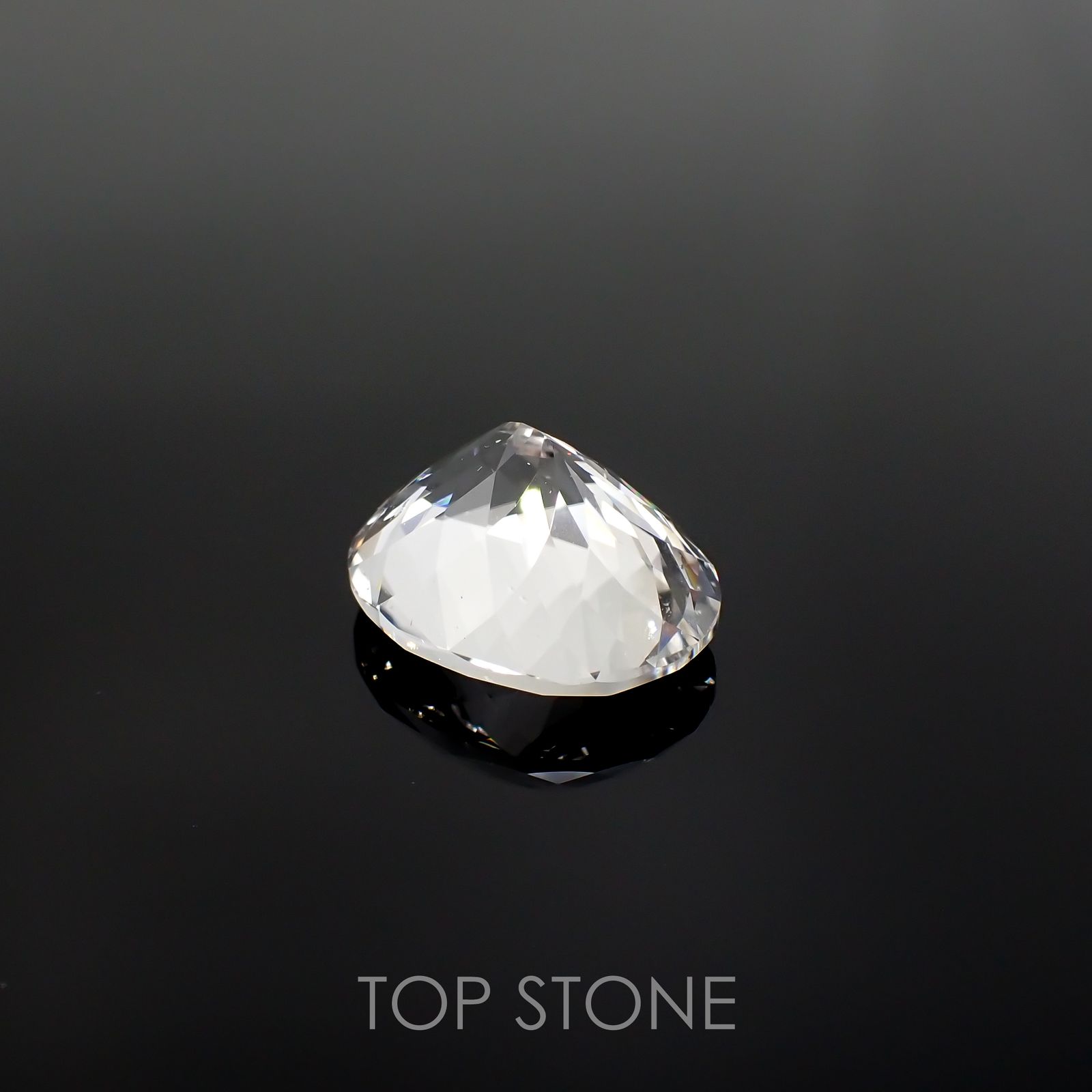 フェナカイト(宝石名ホワイト・フェナカイト) ブラジル産 23.035ct ソ付(彩珠)[210812709]20.6×16.8mm前後
