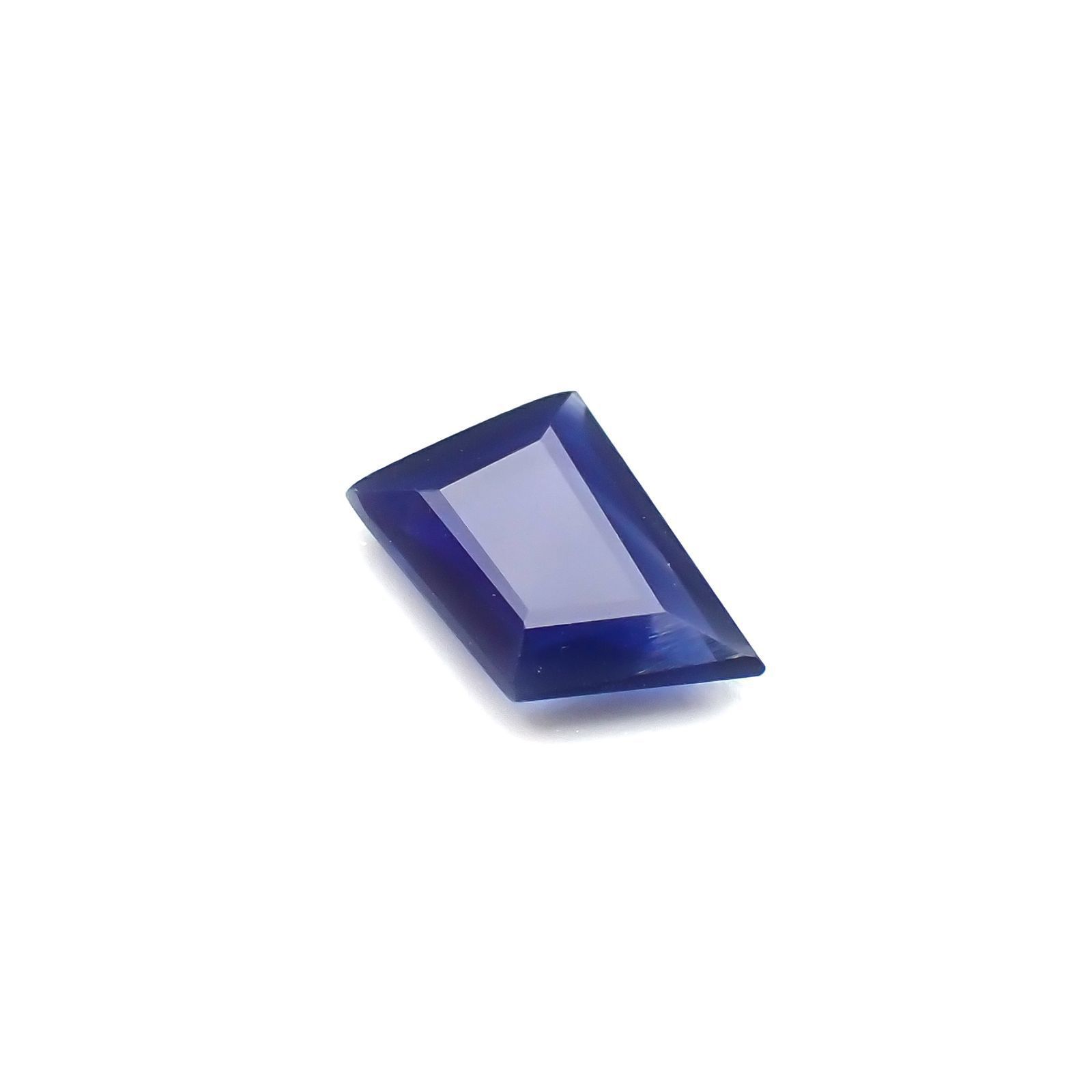 ◇カスタムカット◇サファイア(宝石名サファイア) マダガスカル産 0.62ct 識別済[210913198]6.8×4.6mm前後