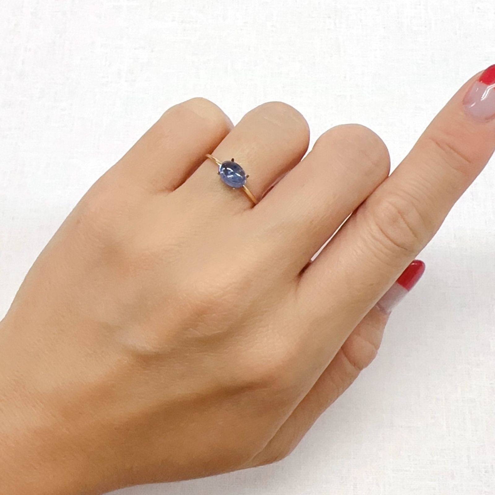 サファイア(宝石名ブルー・サファイア)スリランカ/マダガスカル産 1.28ct 識別済[230923441]7x5.1mm前後