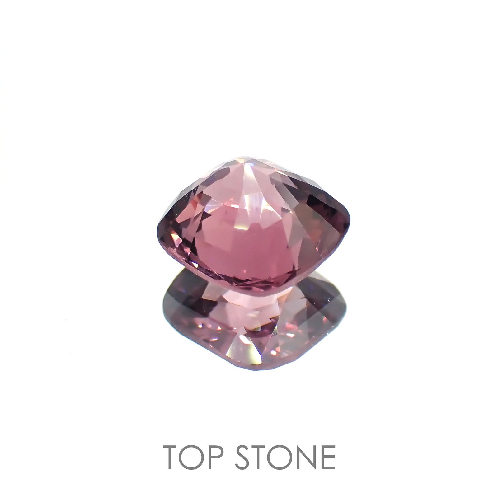パープルスピネル(宝石名スピネル) ビルマ産 1.64ct 識別済[20128667]7×6.8mm前後