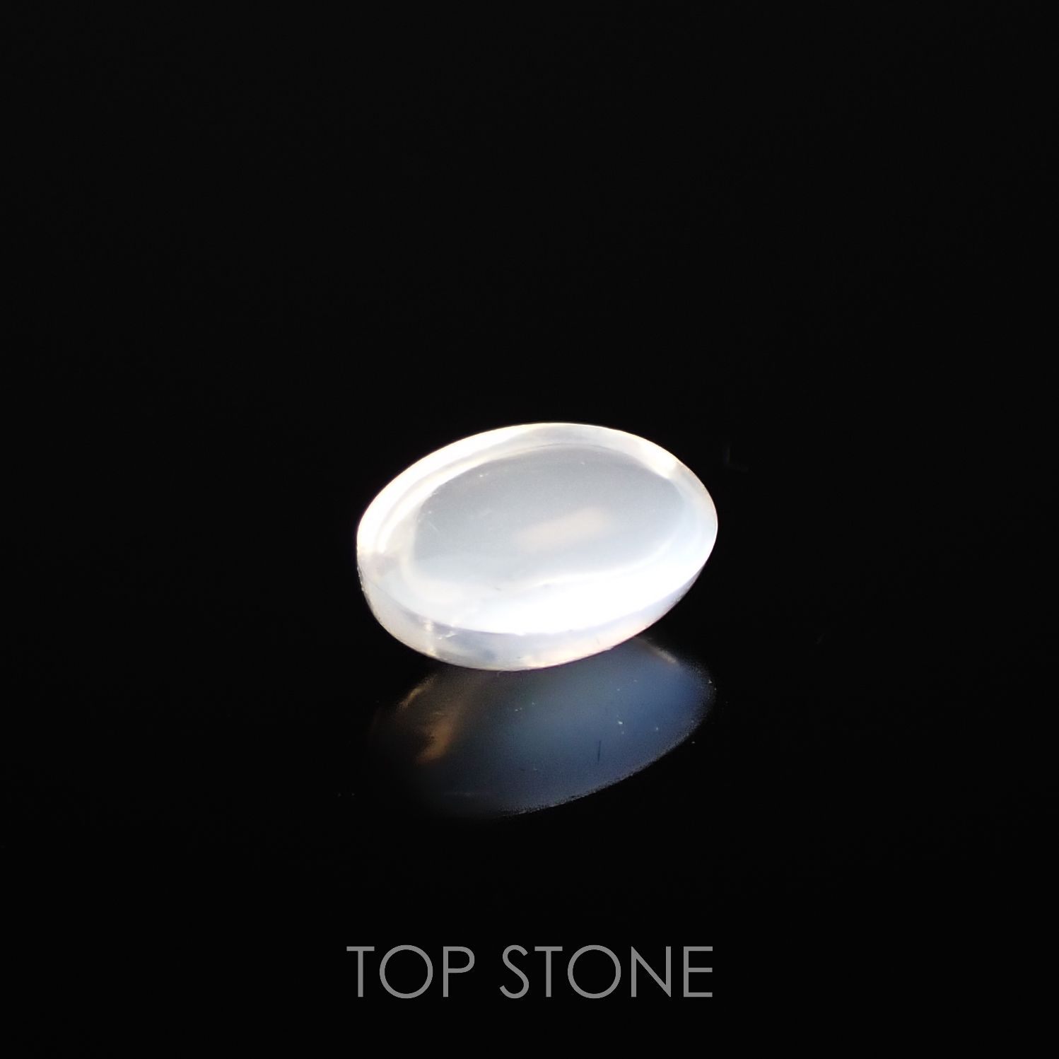 ムーンストーン(宝石名ムーンストーン)インド/スリランカ産 0.99ct 識別済[220515797]7.8x5.8mm前後