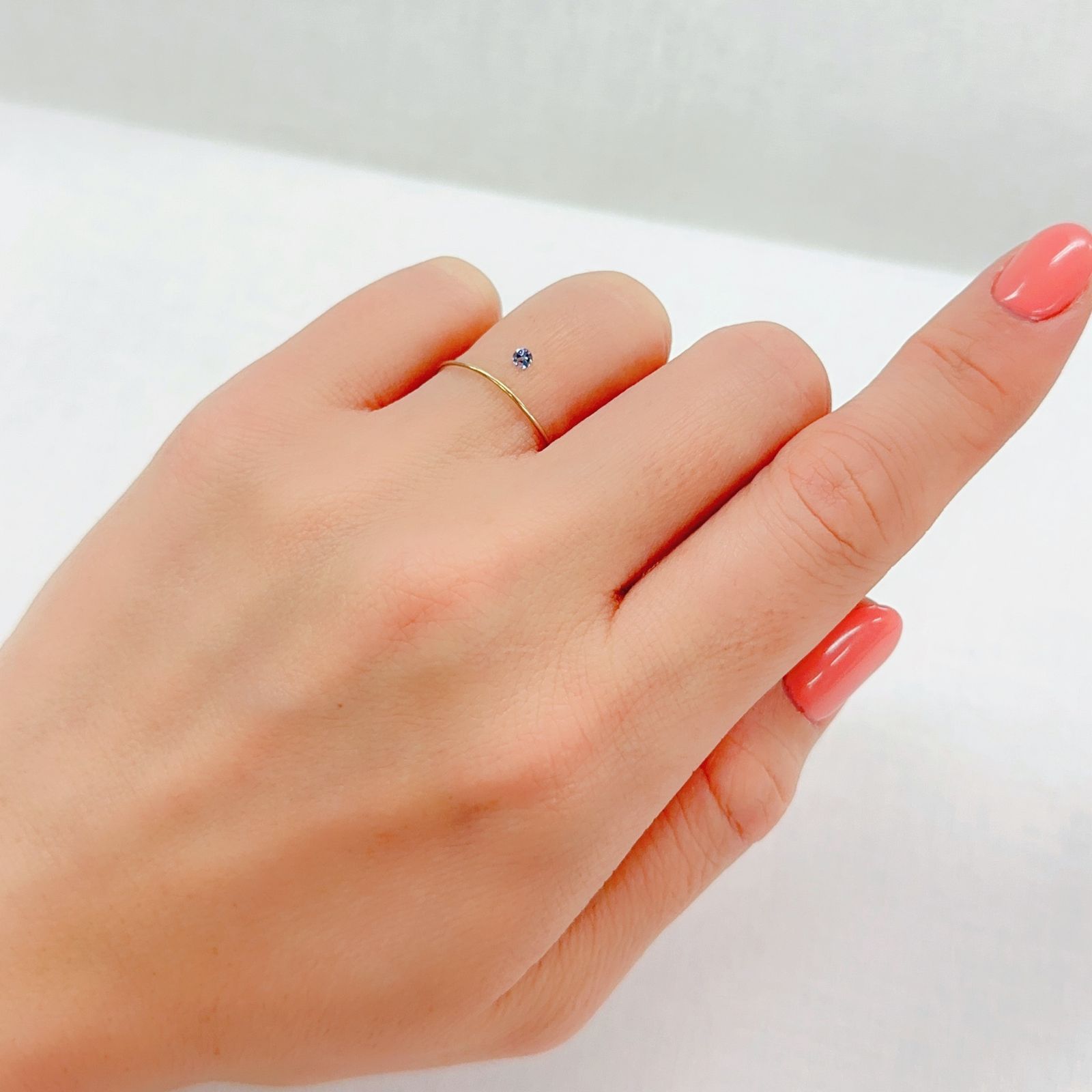 ベニトアイト(宝石名ベニトアイト)アメリカ・カリフォルニア州産 0.053ct 識別済[230220696]2.3x2.3mm前後