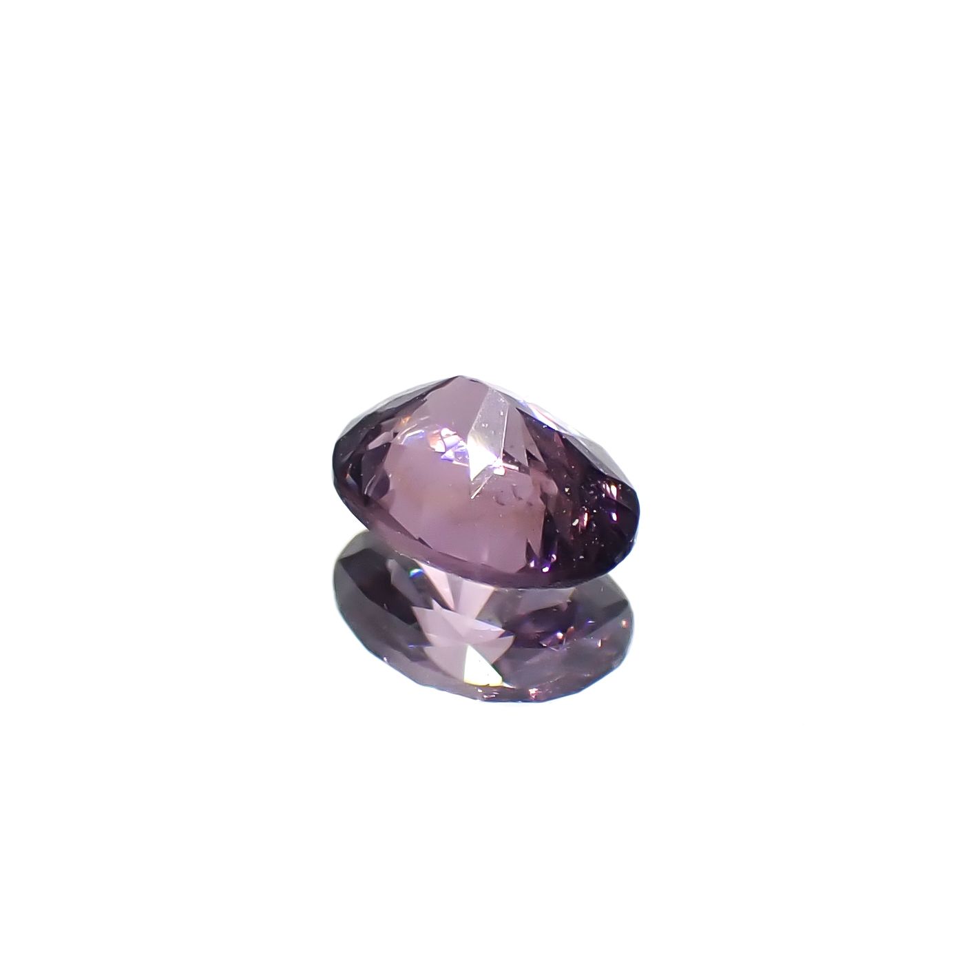 パープルスピネル(宝石名スピネル)ビルマ/マダガスカル産 0.37ct 識別済[241029267]5.2x3.9mm前後