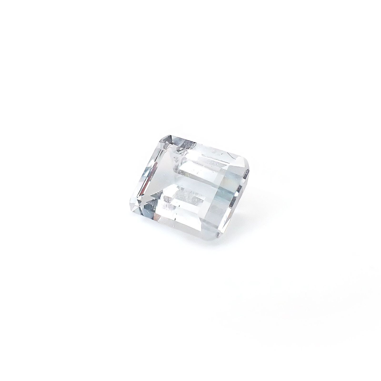 バイカラートパーズ 非加熱 ブラジル産 3.05ct / 9x7.2mm前後 [260331799]