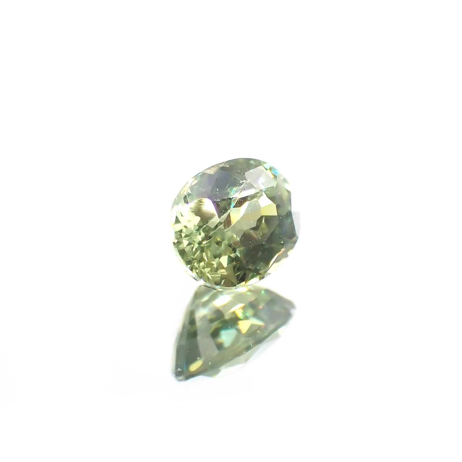 デマントイドガーネット(宝石名デマントイド・ガーネット) ナミビア産 0.48ct 識別済[210812785]4.9×3.8mm前後