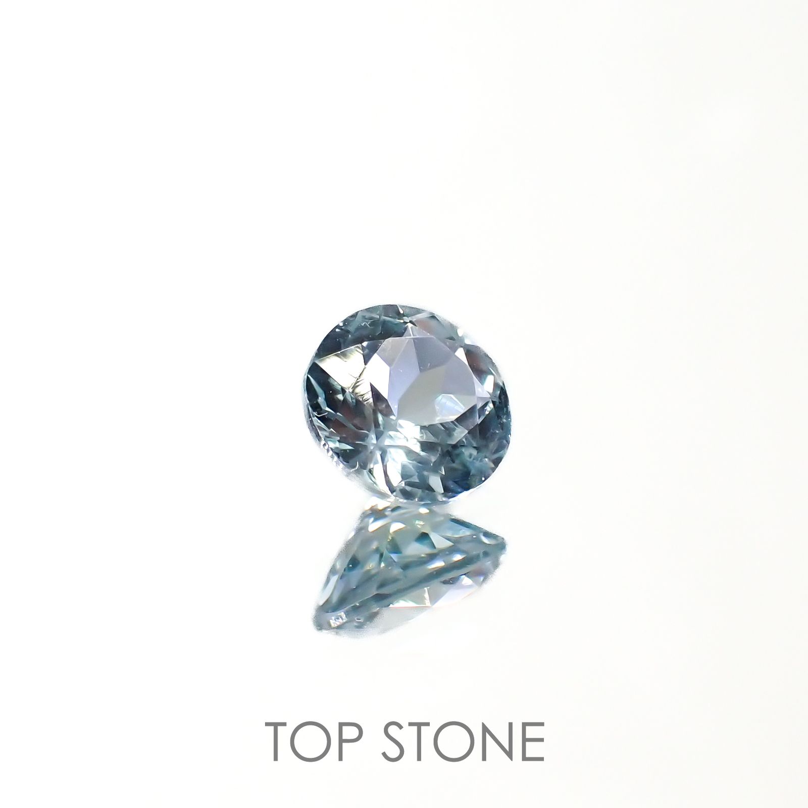 シーフォームカイヤナイト(宝石名カイヤナイト)タンザニア産 0.95ct 識別済[220616285]6x5.9mm前後