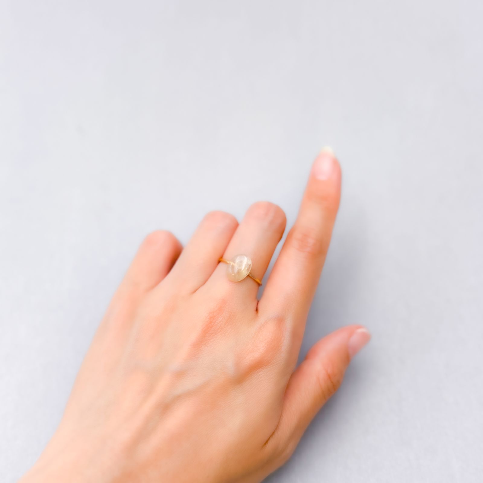 北海道石(北海道オパール) 北海道河東郡鹿追町然別産 1.59ct [250530392]10.8x8.1mm前後