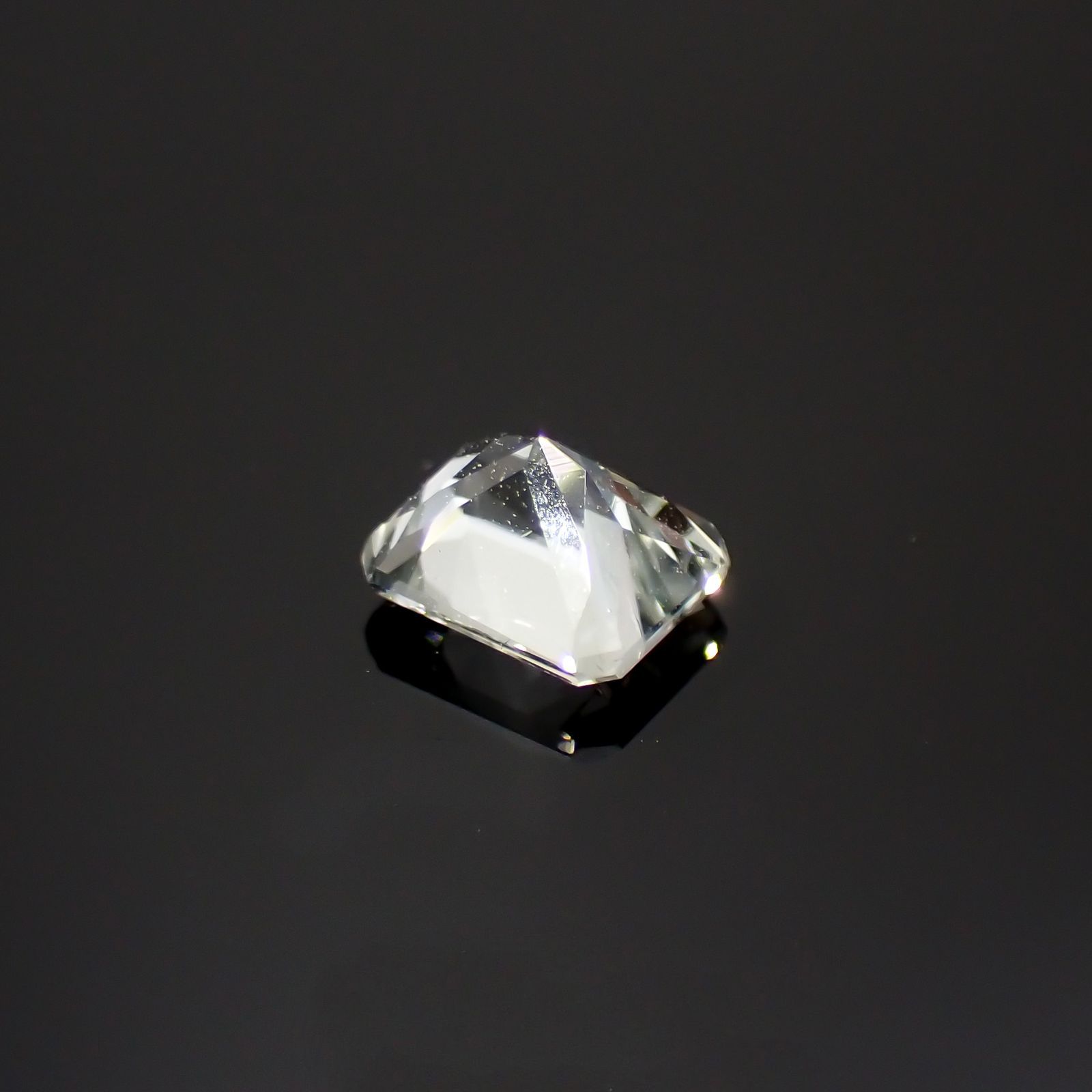 ナイジェリア産　トルマリン アクロアイト(宝石名トルマリン)ナイジェリア産 0.58ct 識別済
