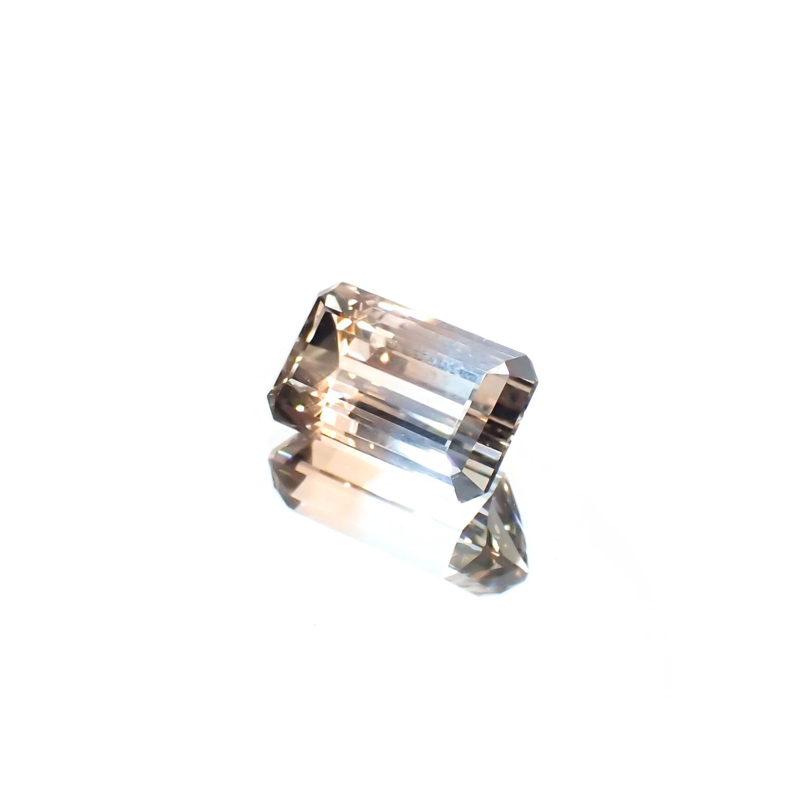 バイカラートパーズ ウクライナ産 5.49ct / 12.2x7.1mm前後 [231224895]