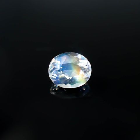 レインボームーンストーン ザンビア産 0.50ct [250730914]5.4x4.5mm前後