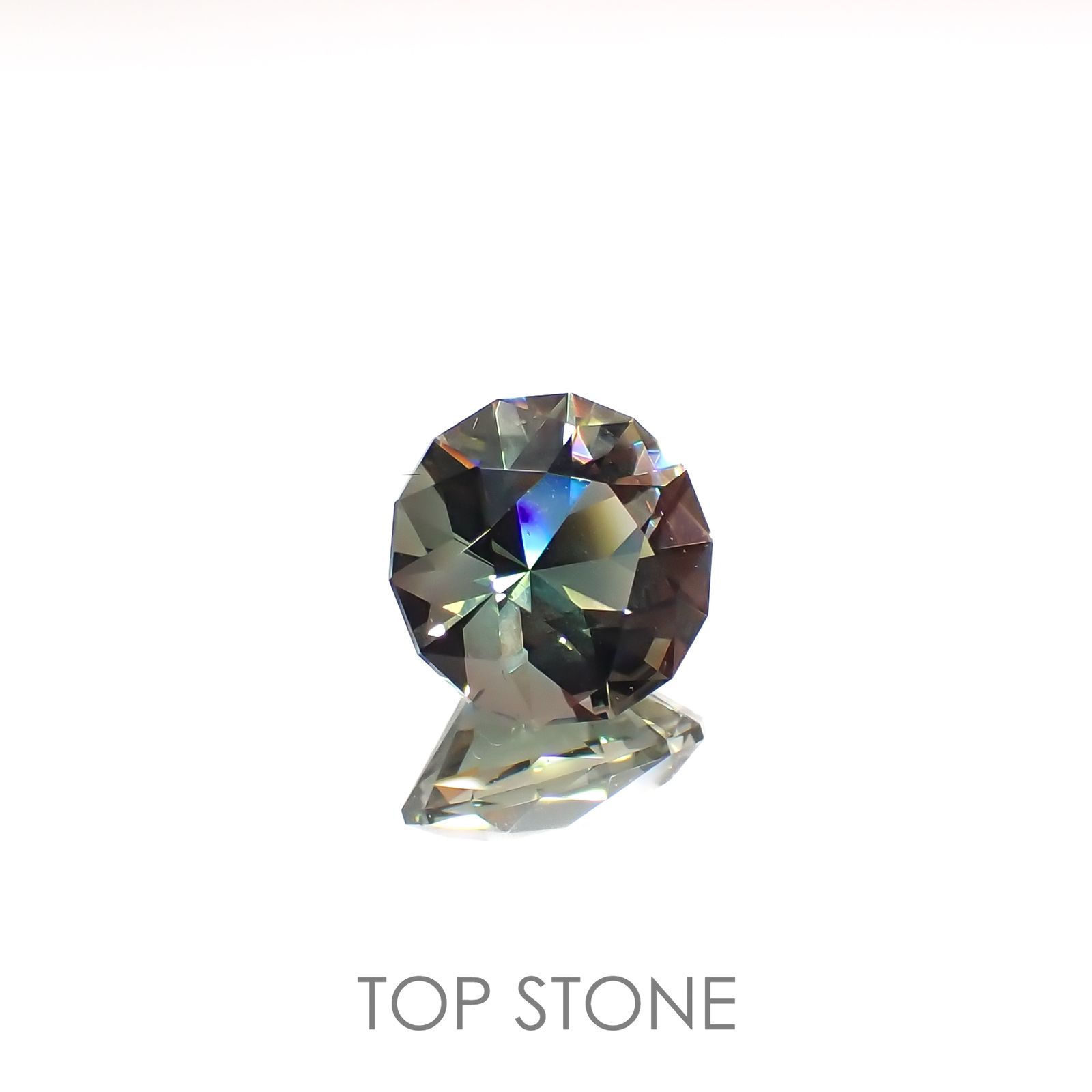◇カスタムカット◇バイカラーオレゴンサンストーン(宝石名ラブラドライト)アメリカ・オレゴン州産 3.00ct 識別済[220616265]9.8x9.7mm前後
