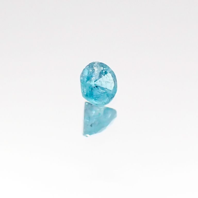 パライバトルマリン(宝石名トルマリン/別名パライバ・トルマリン) ブラジル・パライバ州バターリャ鉱山産 0.053ct 識別済[20116966]2.3×2.3mm前後