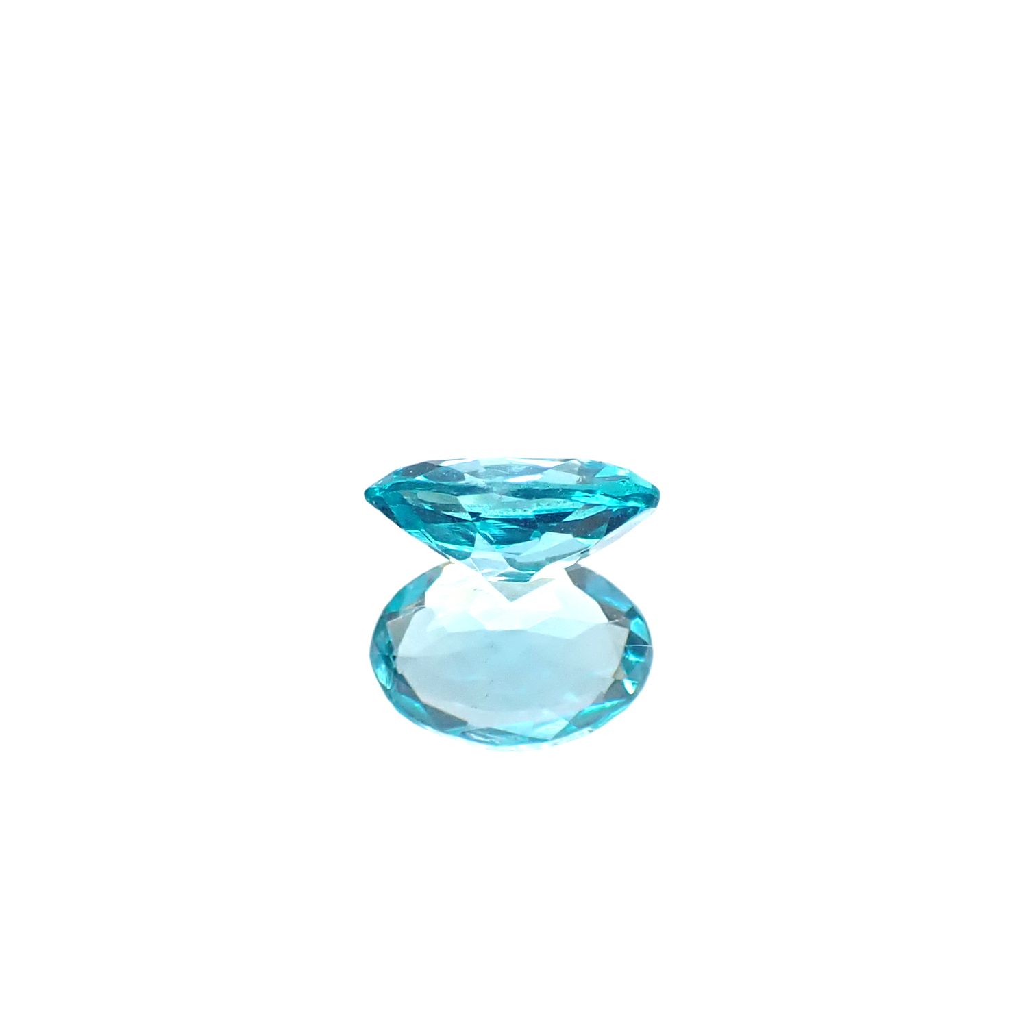 アパタイト(宝石名アパタイト)ブラジル産 0.64ct 識別済[230522007]6.9x5mm前後
