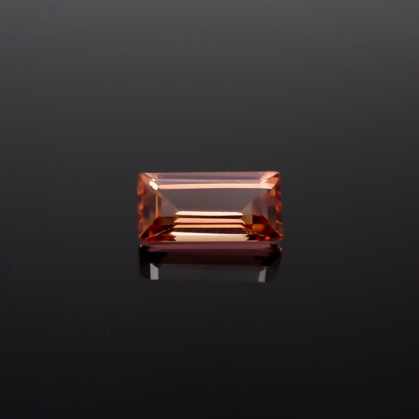 インペリアルトパーズ ブラジル産 0.69ct[231224517]7.1x3.5mm前後