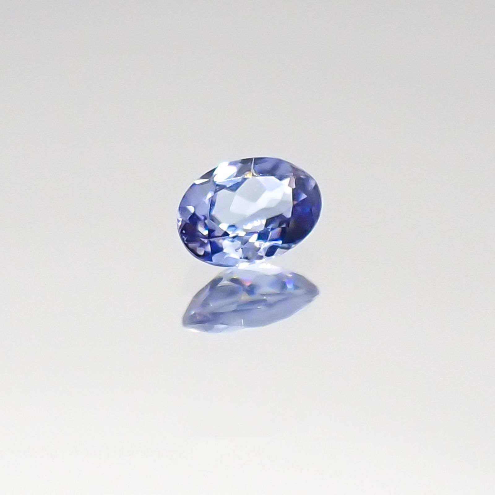 ベニトアイト(宝石名ベニトアイト) アメリカ・カリフォルニア産 0.15ct 識別済[20095842]3.9×2.8mm前後
