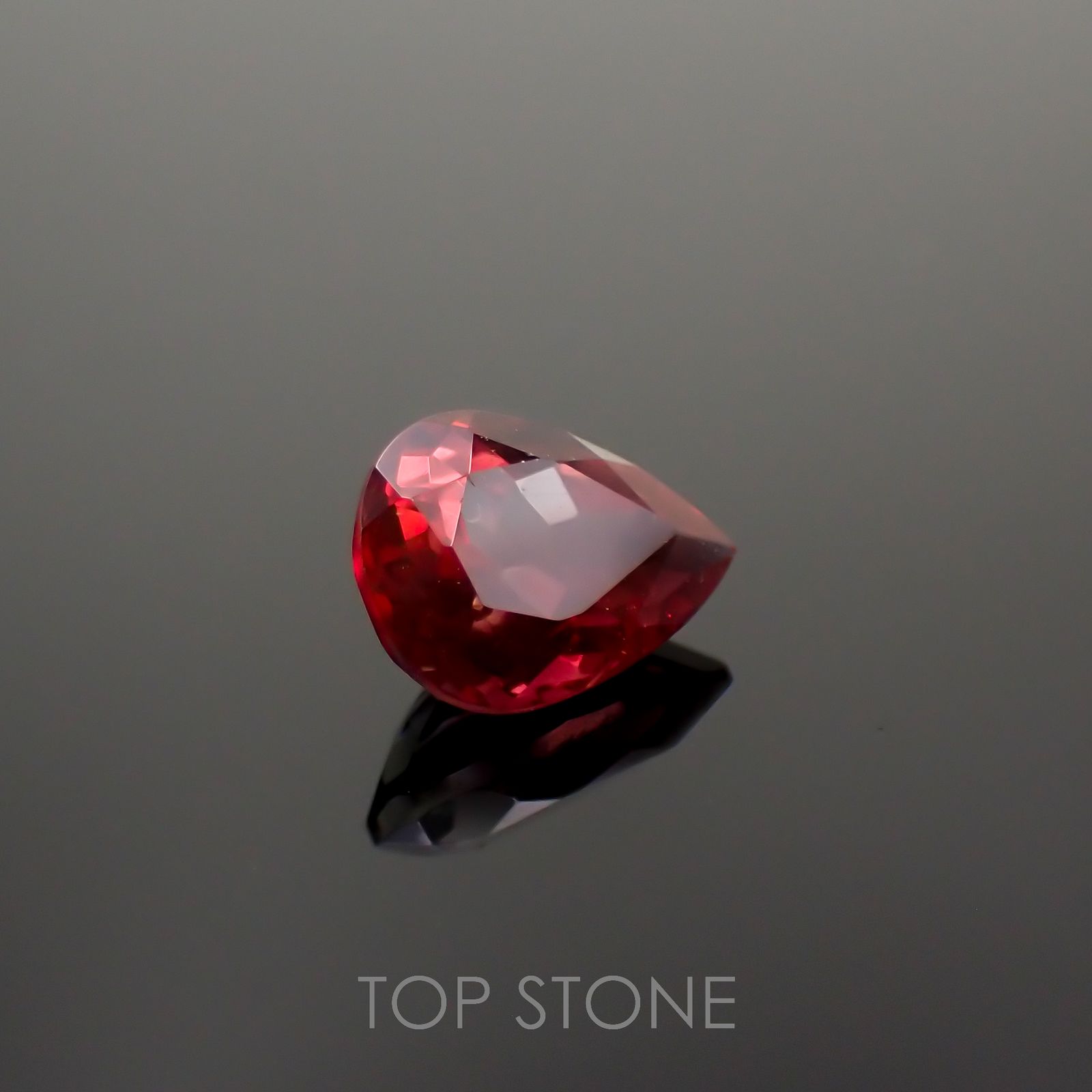 オレゴンサンストーン アメリカ・オレゴン州産 0.90ct[221018710]7.8x5.8mm前後