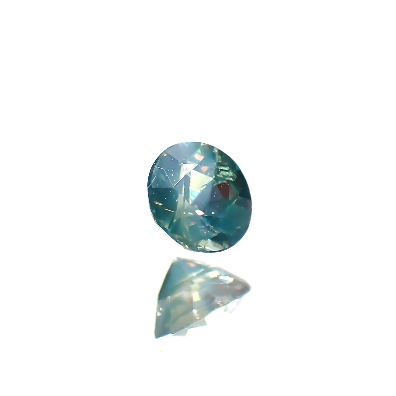 アレキサンドライトキャッツアイ ブラジル・ミナスジェライス州ヘマチタ鉱山産 0.077ct[240929040]2.5x2.5mm前後
