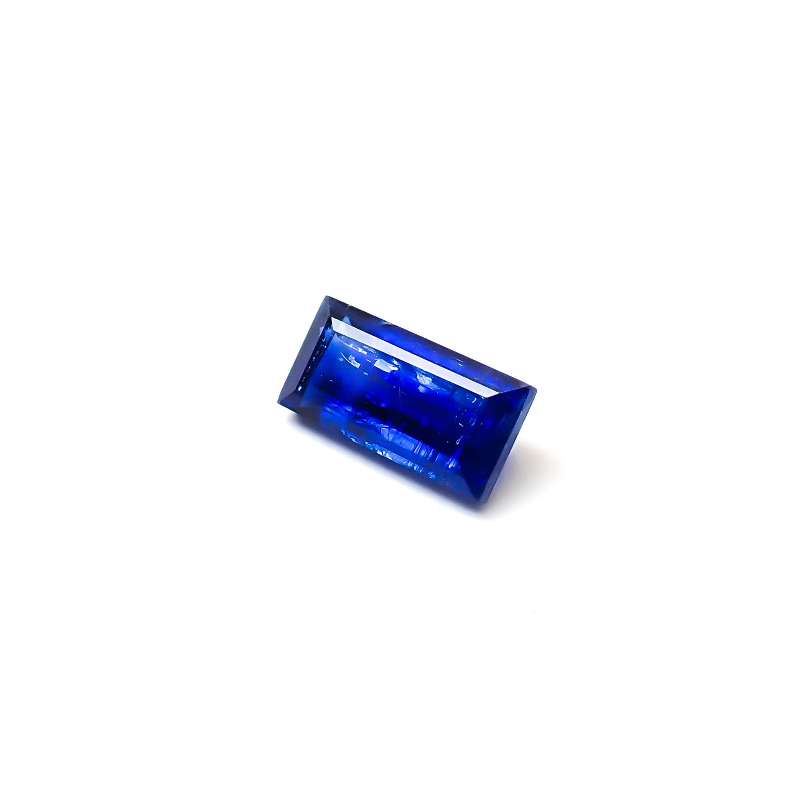 カイヤナイト ネパール産 2.54ct / 10.1x5.1mm前後 [260532274]