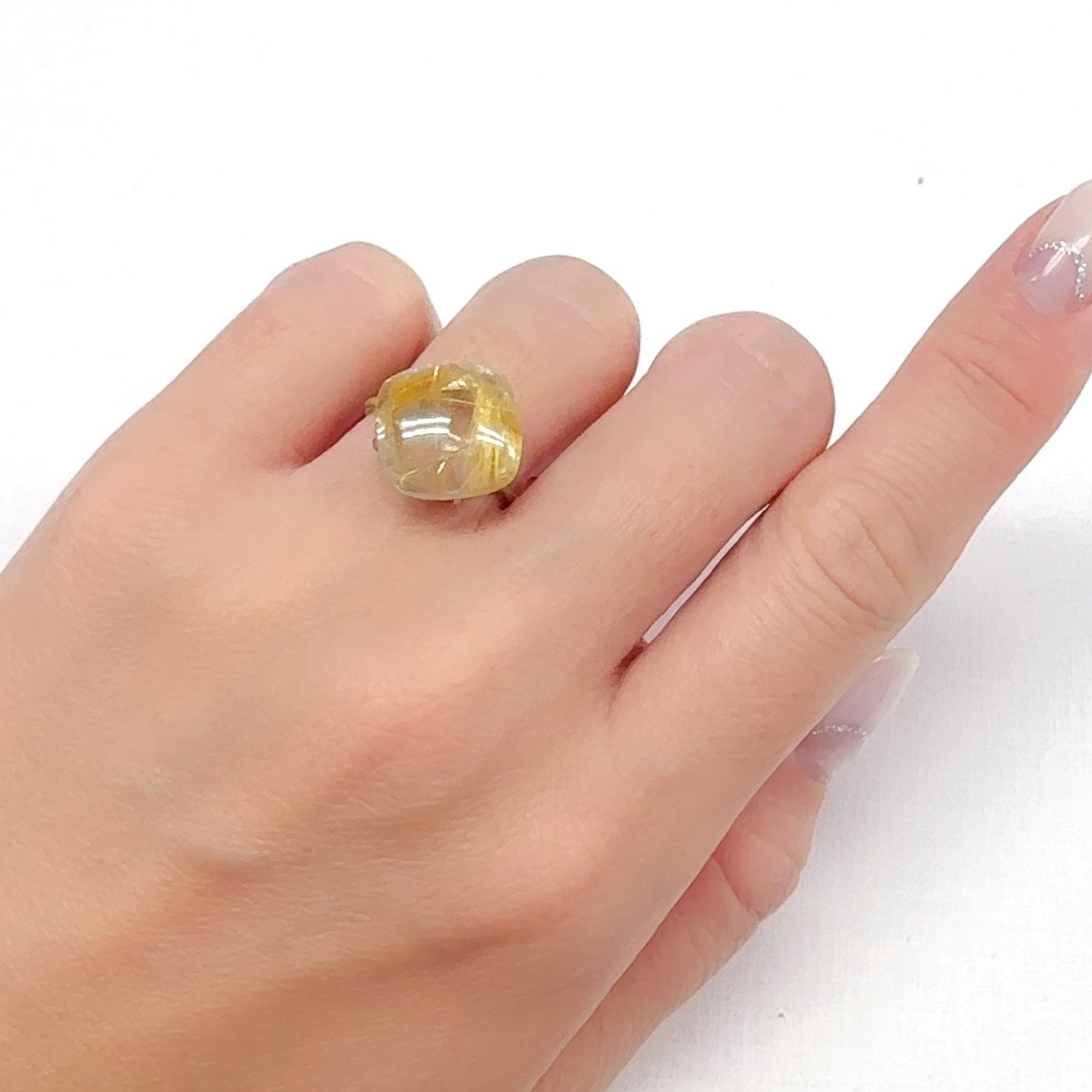 タイチンルチルクオーツ ブラジル産 8.29ct[240427321]13.1x12.7mm前後