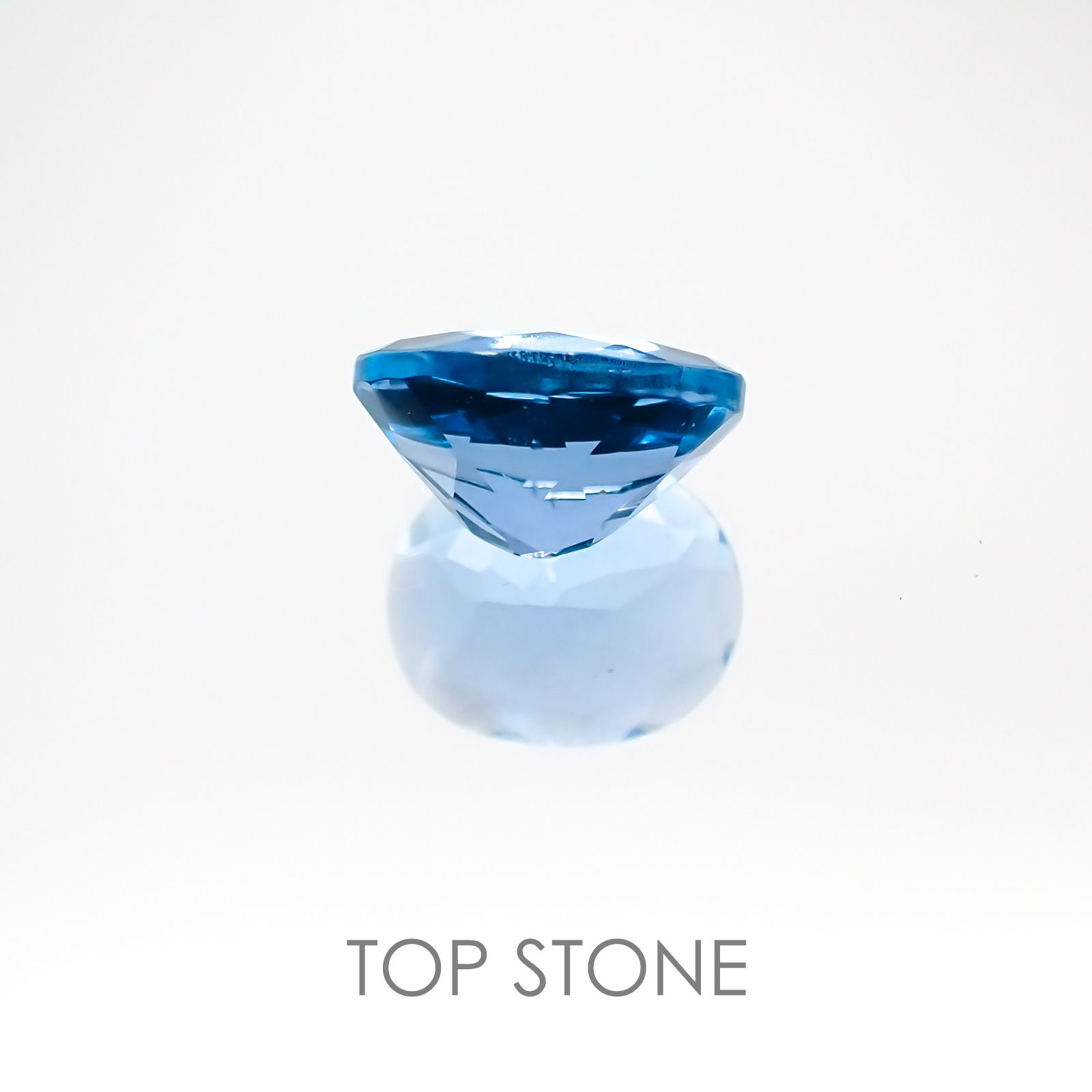 カラーチェンジフローライト ブラジル産 ルース 3.23ct[20127814]10.2×8.1mm前後